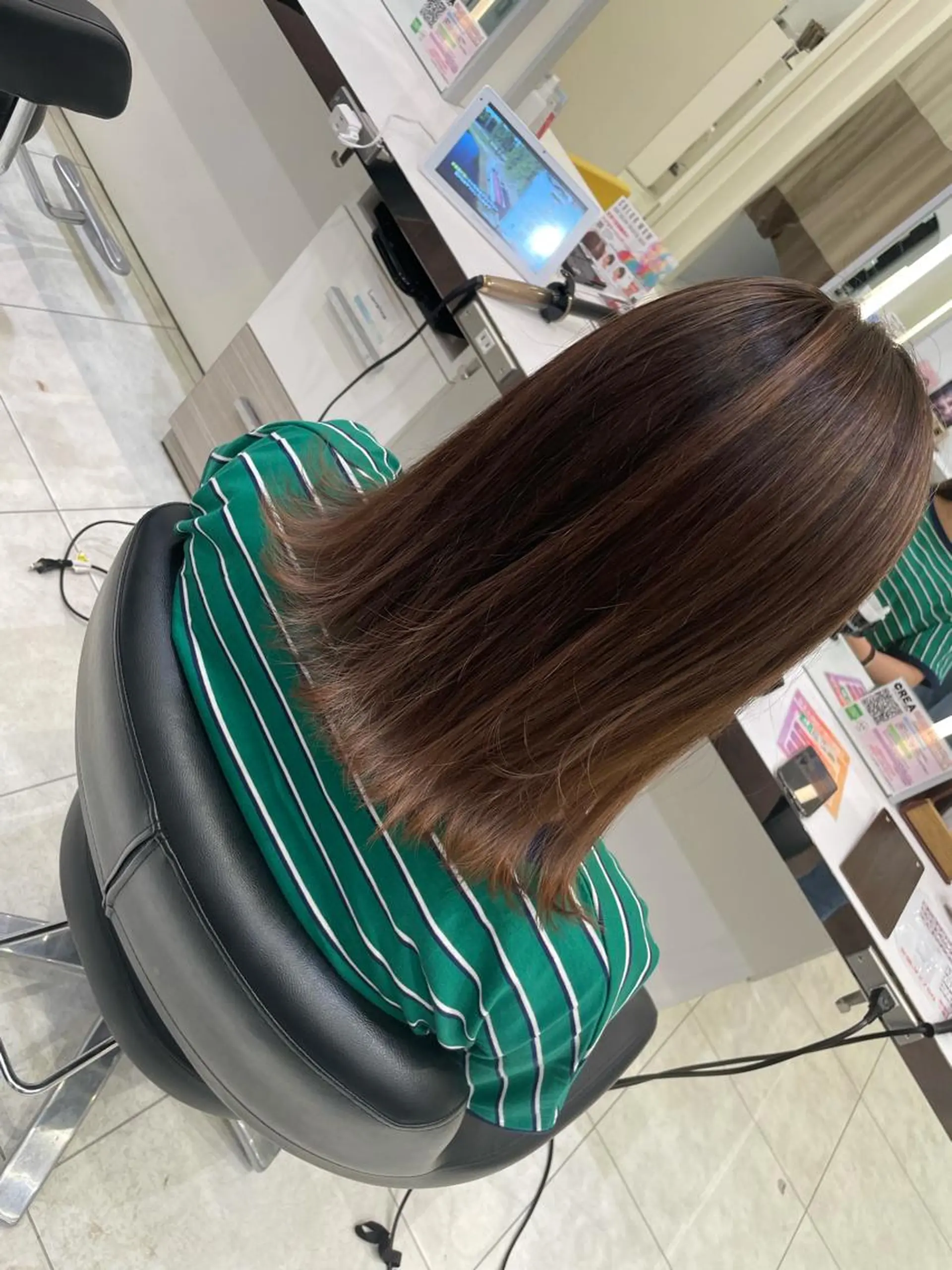 ミディアム ハイライト 岸 保奈美のヘアスタイル