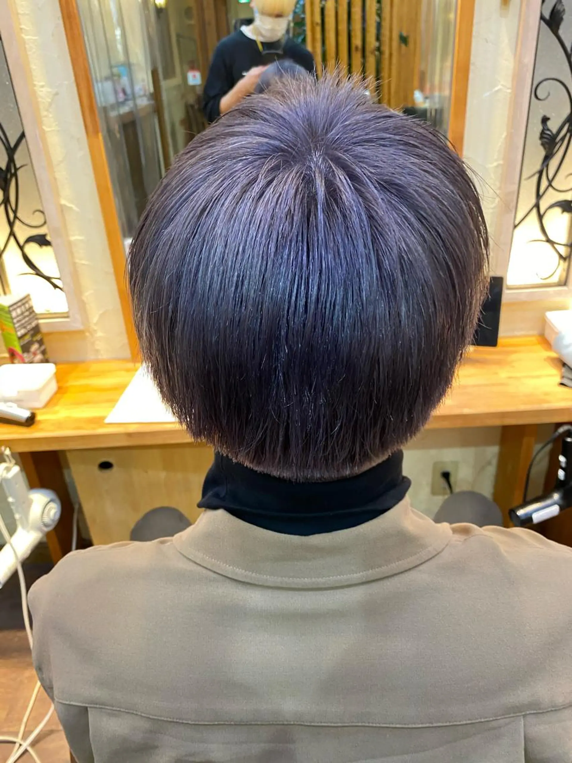 ショート カラー パーマ ヘアアレンジ メンズ キッズ ネイル マツエク・マツパ パープルカラー パープル emu所属・🌈髪質改善・美髪矯 正・平野瀬乃🌈のヘアスタイル