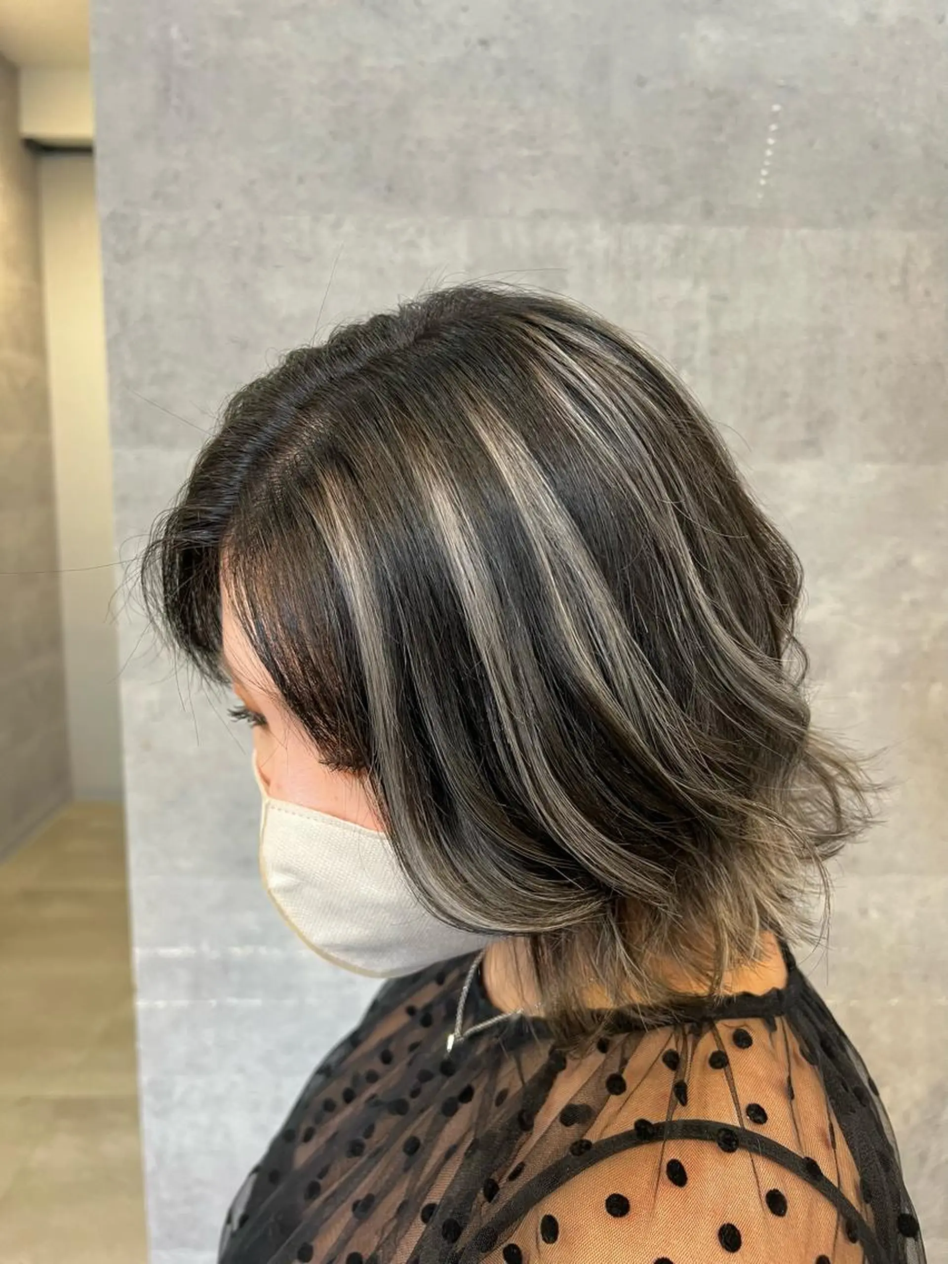 ミディアム カラー ハイライトカラー ハイライト 難波/ハイトーン 🦋AOI🦋のヘアスタイル