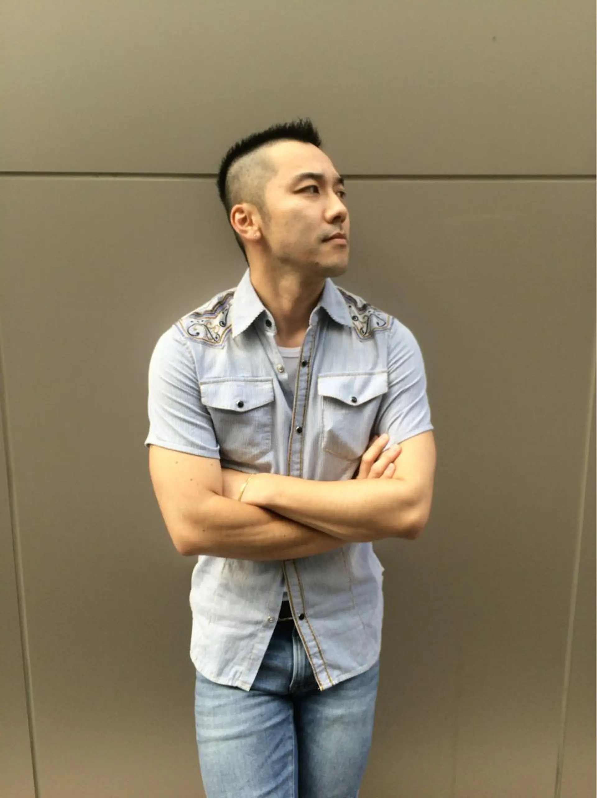 ショート メンズ フェードカット ハイライト✨髪質改善 TAKAさんです😊のヘアスタイル