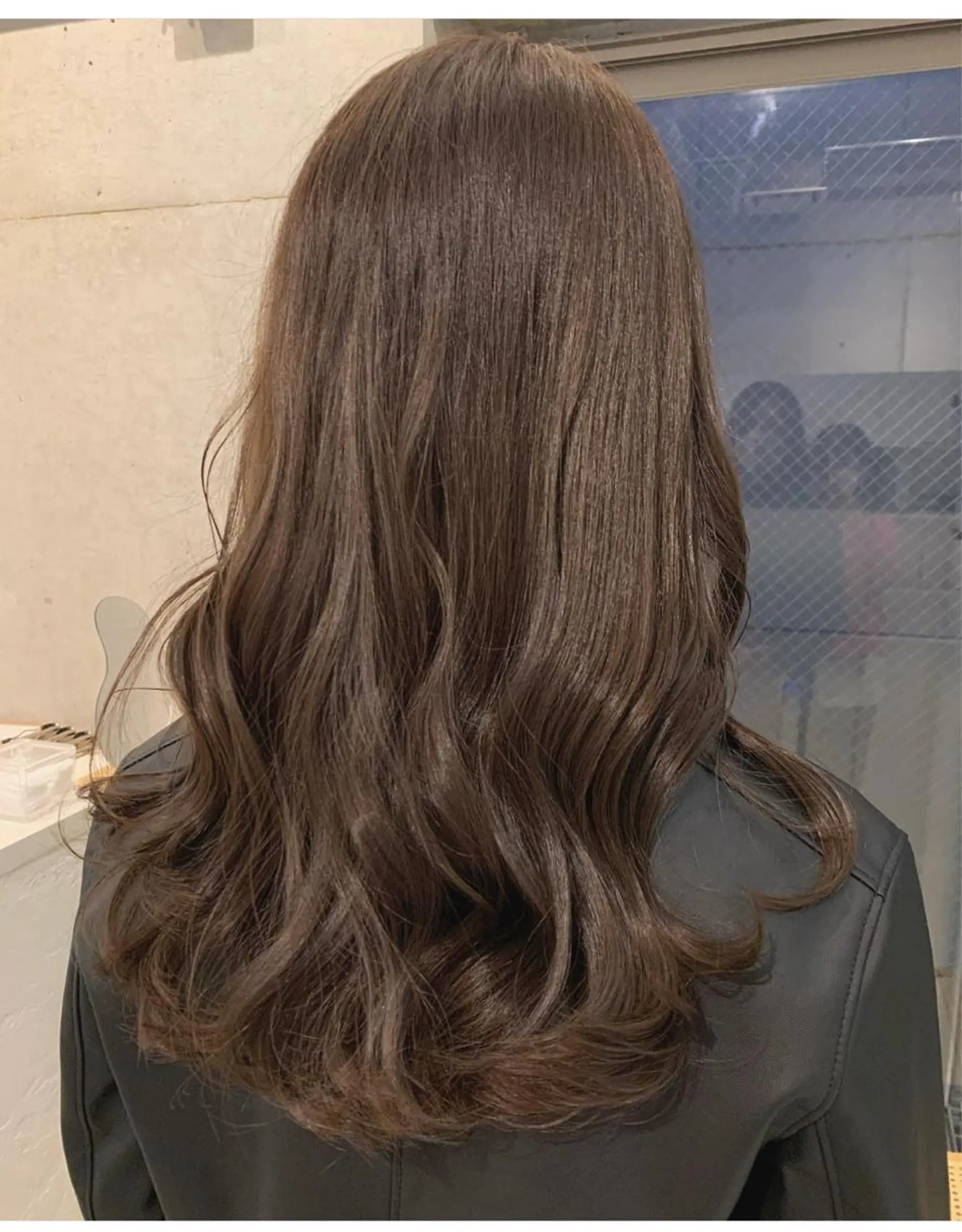 セミロング ラベンダーベージュ 🎀透明感カラーෆ 🪄Maikoのヘアスタイル