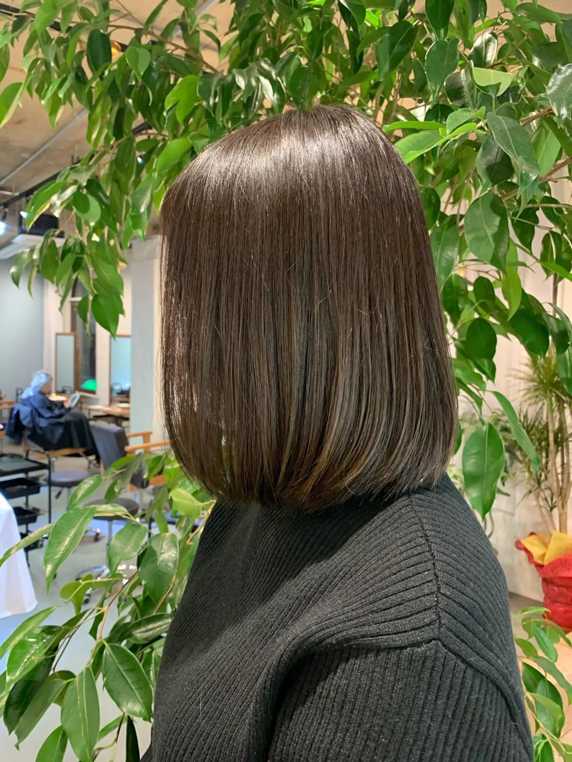 ミディアム カラー ミディアムパーマ アディクシーカラー ブリーチ イヤリングカラー グラデーションカラー ブリーチなしカラー 🌿‬脇黒丸 彩のヘアスタイル