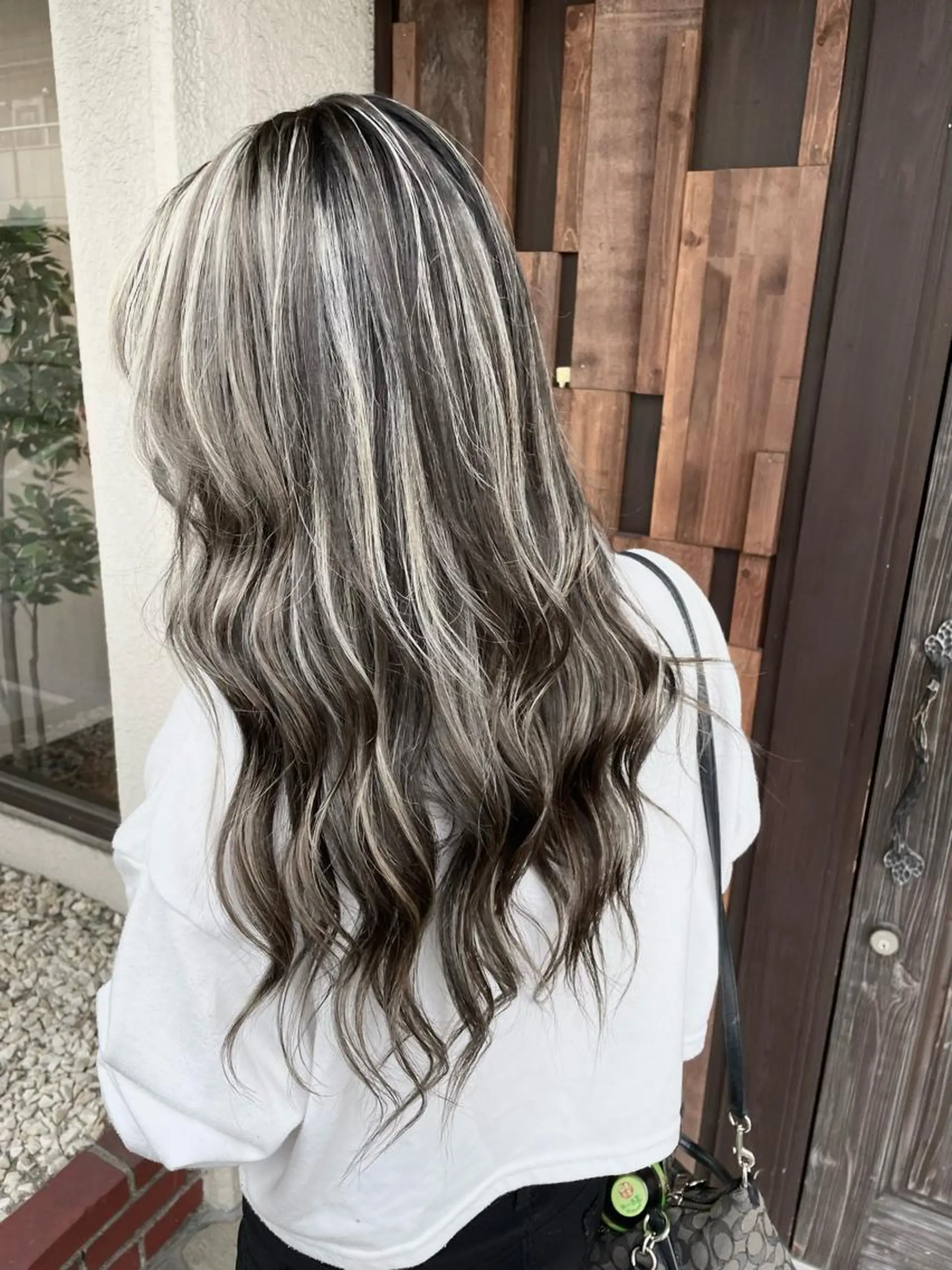 ロング ハイライト ヘアカラー 🌝秦 美羽🌝のヘアスタイル