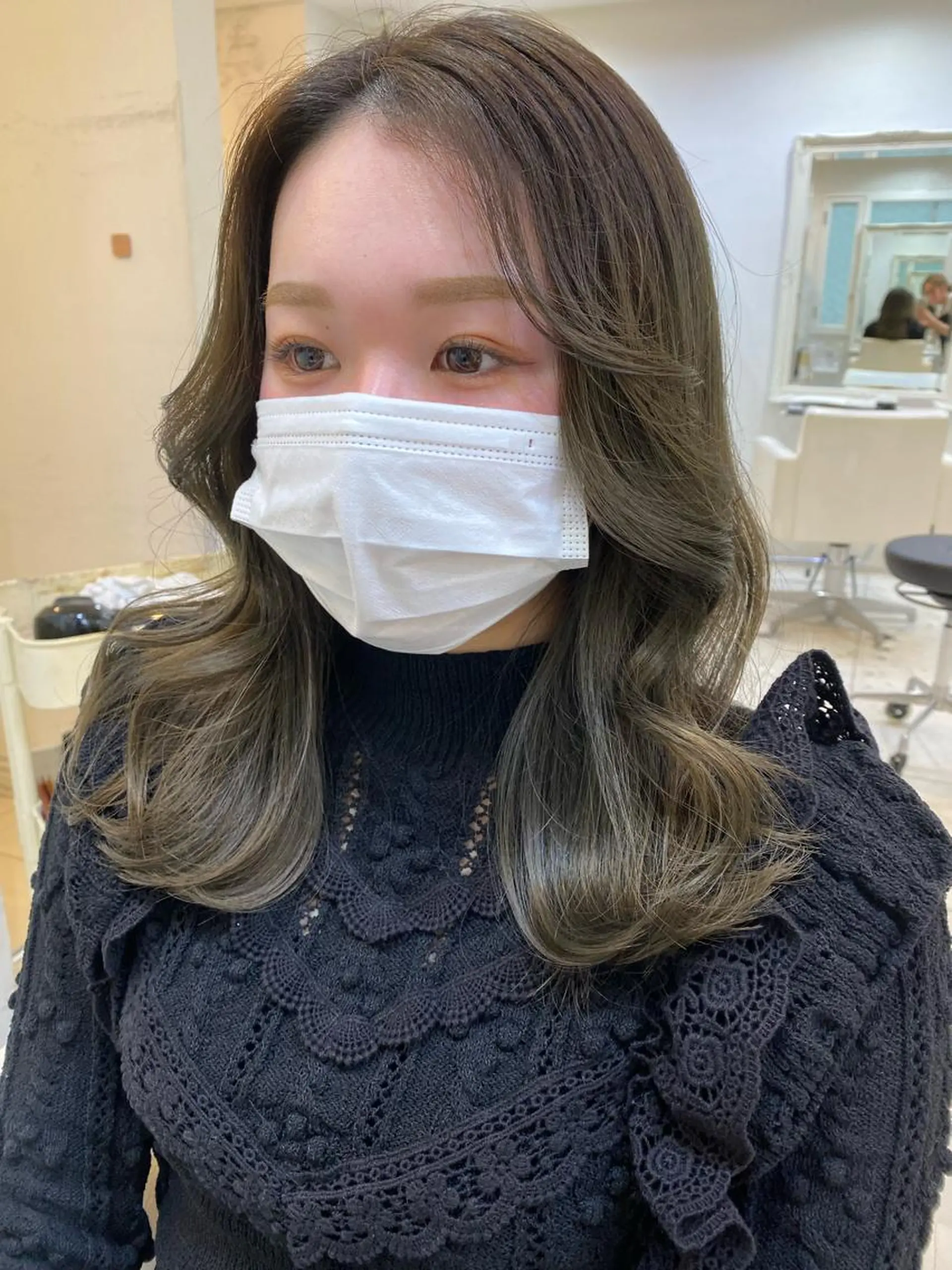 ミディアム カラー ヘアアレンジ マツエク・マツパ アイブロウ グレージュ オリーブグレージュ オリーブグレー Noah's　Ark所属・透明感カラー🫧ヘア セット🫧松本菜月の眉毛・アイブロウイメージ