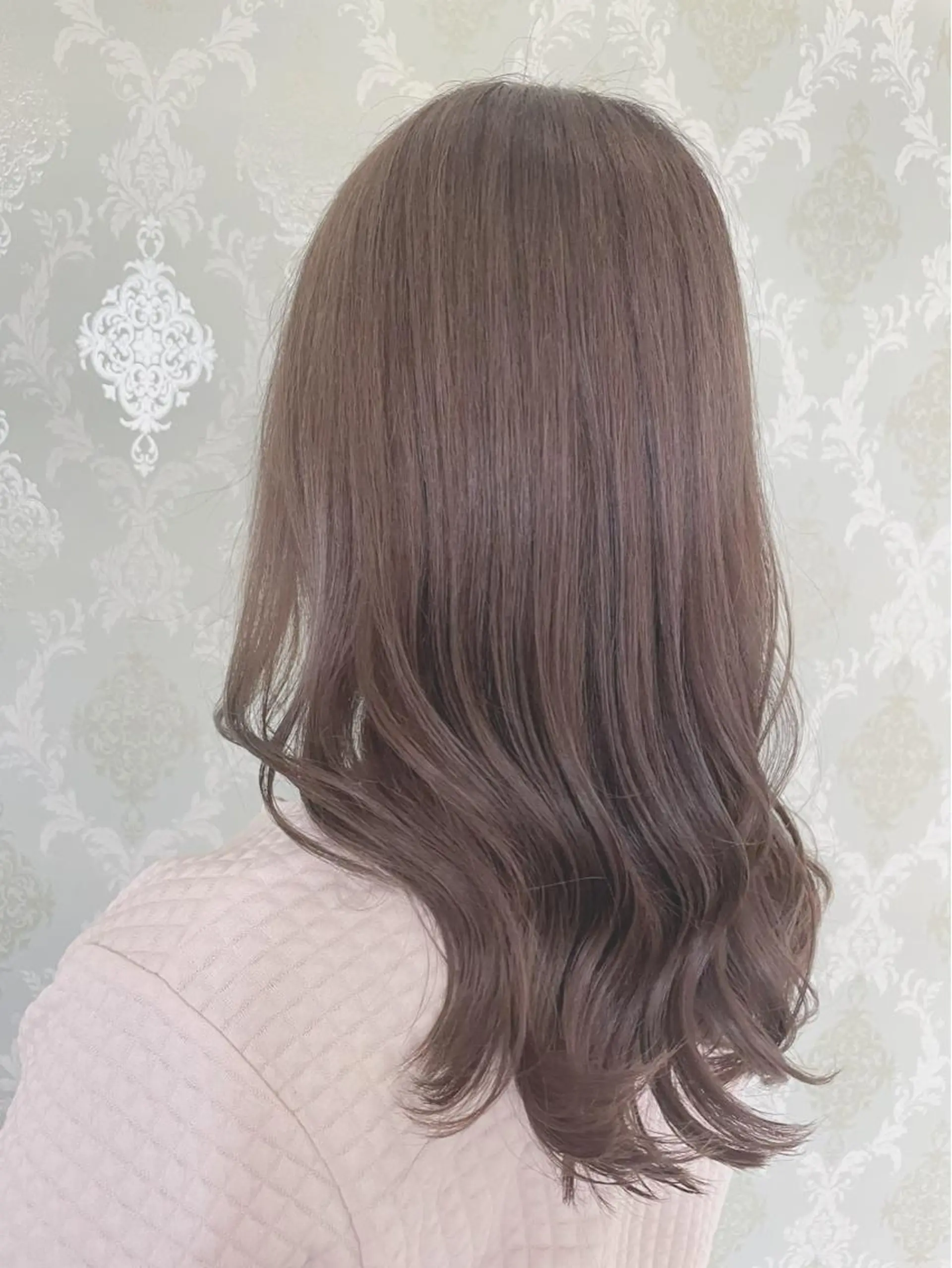 セミロング カラー EARTH中島 秋桜久のヘアスタイル