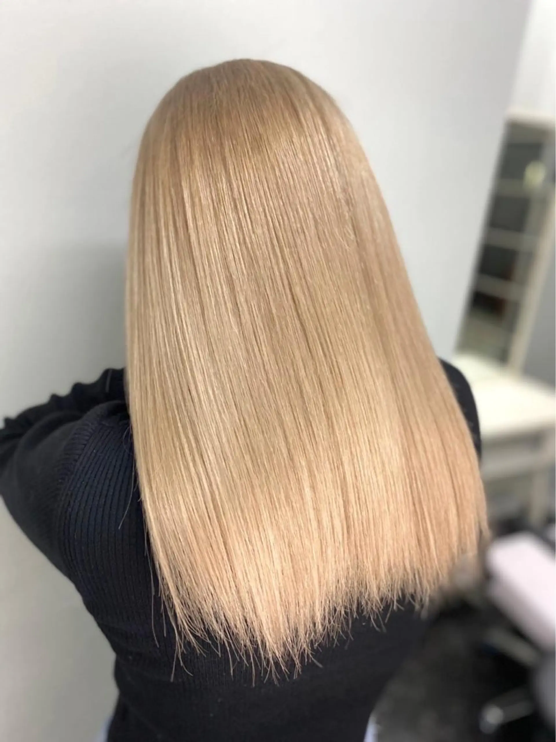 ロング カラー ヘアアレンジ メンズ キッズ ネイル アイブロウ ヘアカラー トリートメント ブリーチ特化型✂️ ハイトーンカラー👨のヘアスタイル