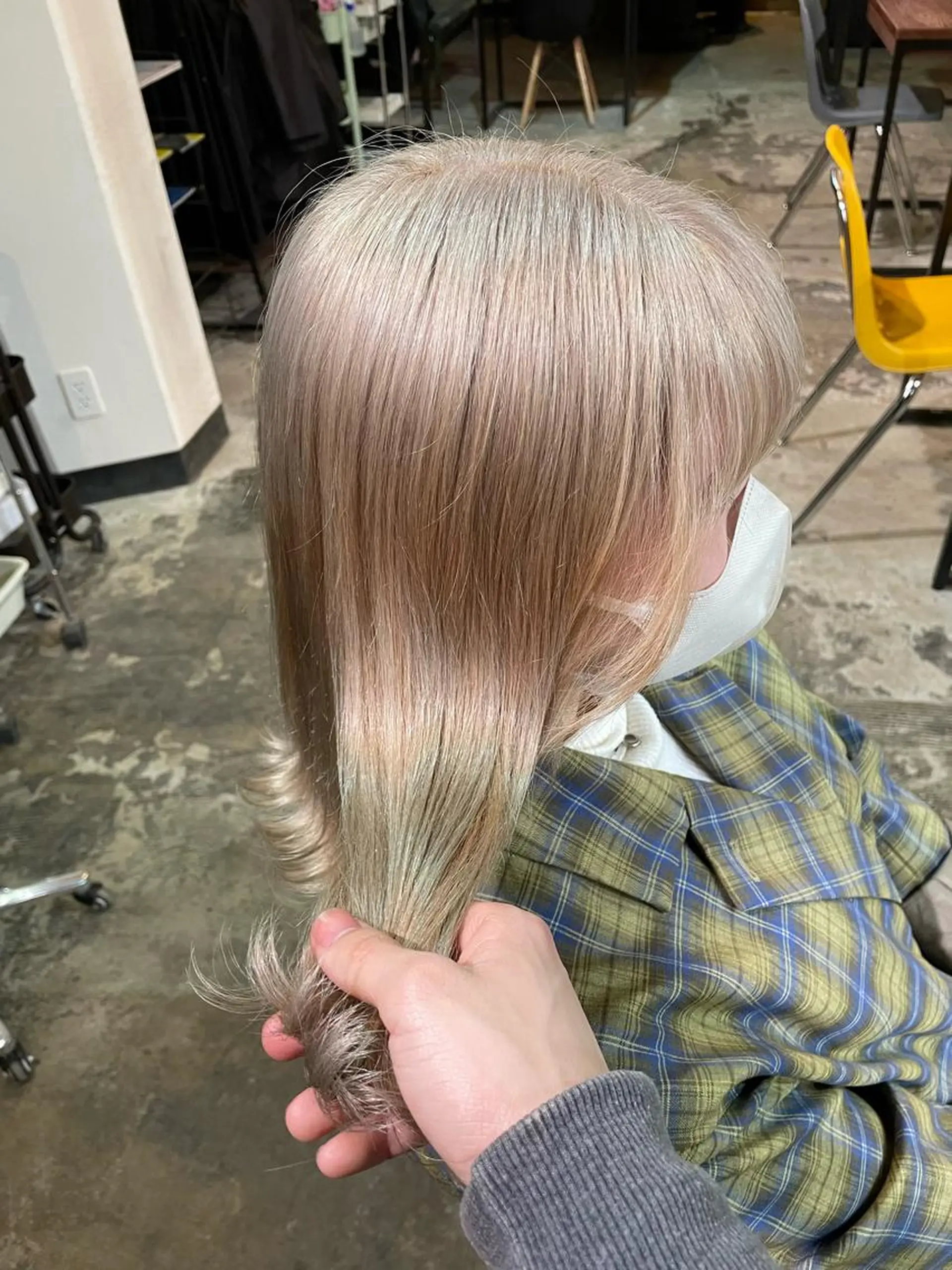 カラー La fith hair ray 札幌店所属・顔まわり/W カラー/リョウのヘアスタイル