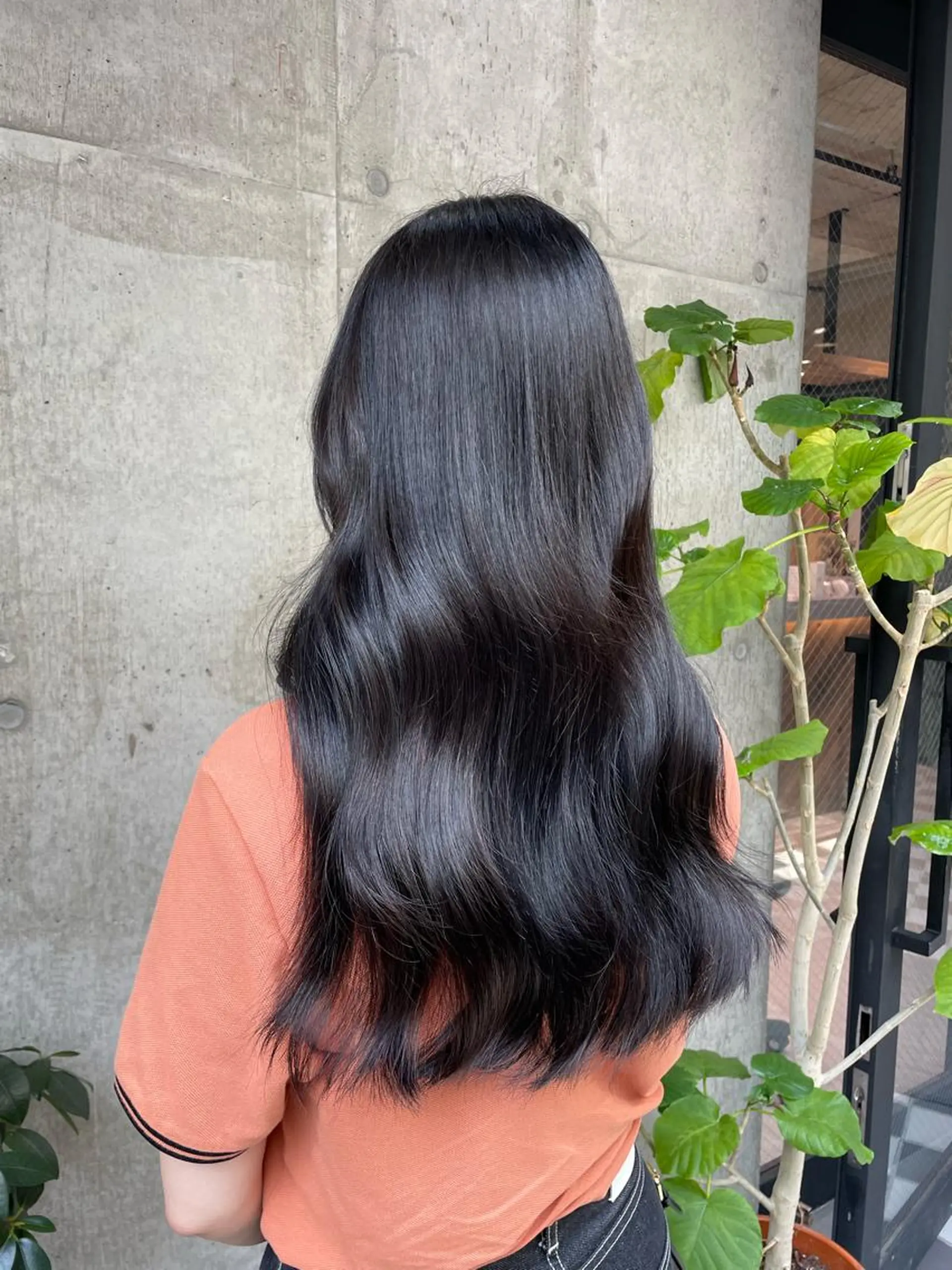 ロング ヘアカラー トリートメント 🦋MAHO🦋 デザインカラーのヘアスタイル