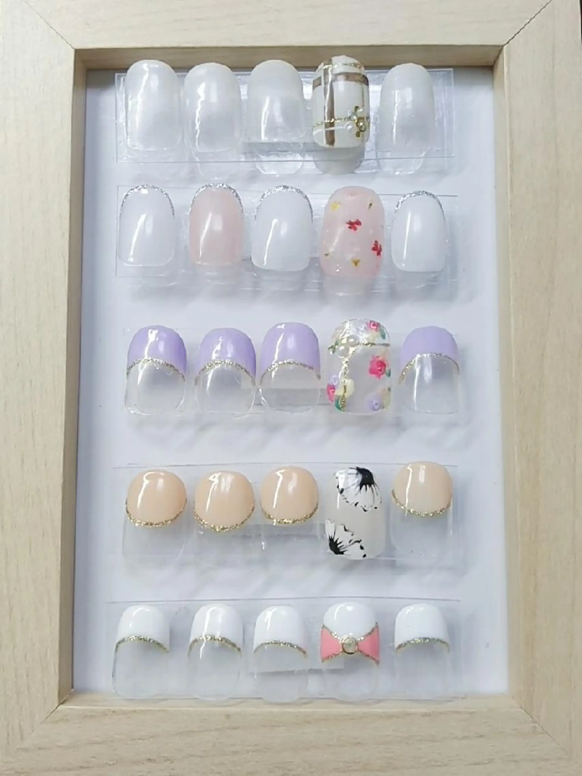 ネイル 柴崎 美幸のネイルデザイン