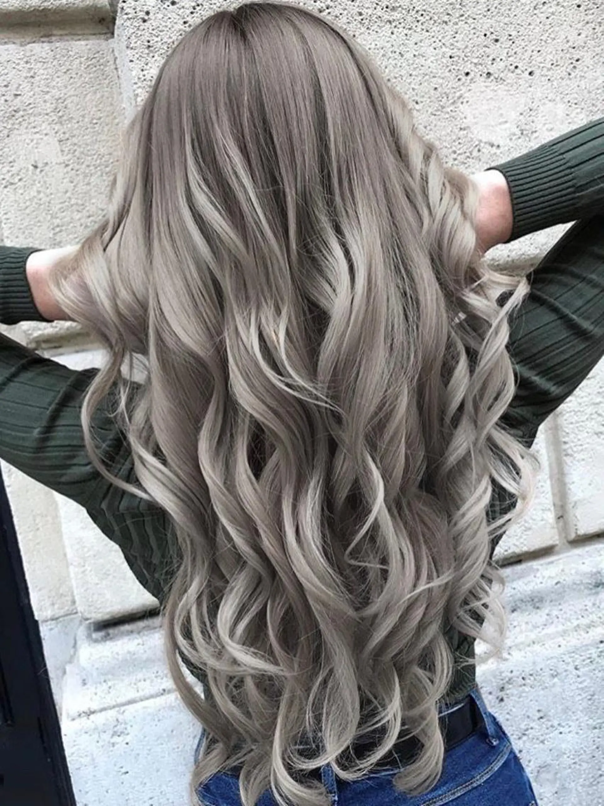 ロング カラー ヘアアレンジ Device ディバイスのヘアスタイル