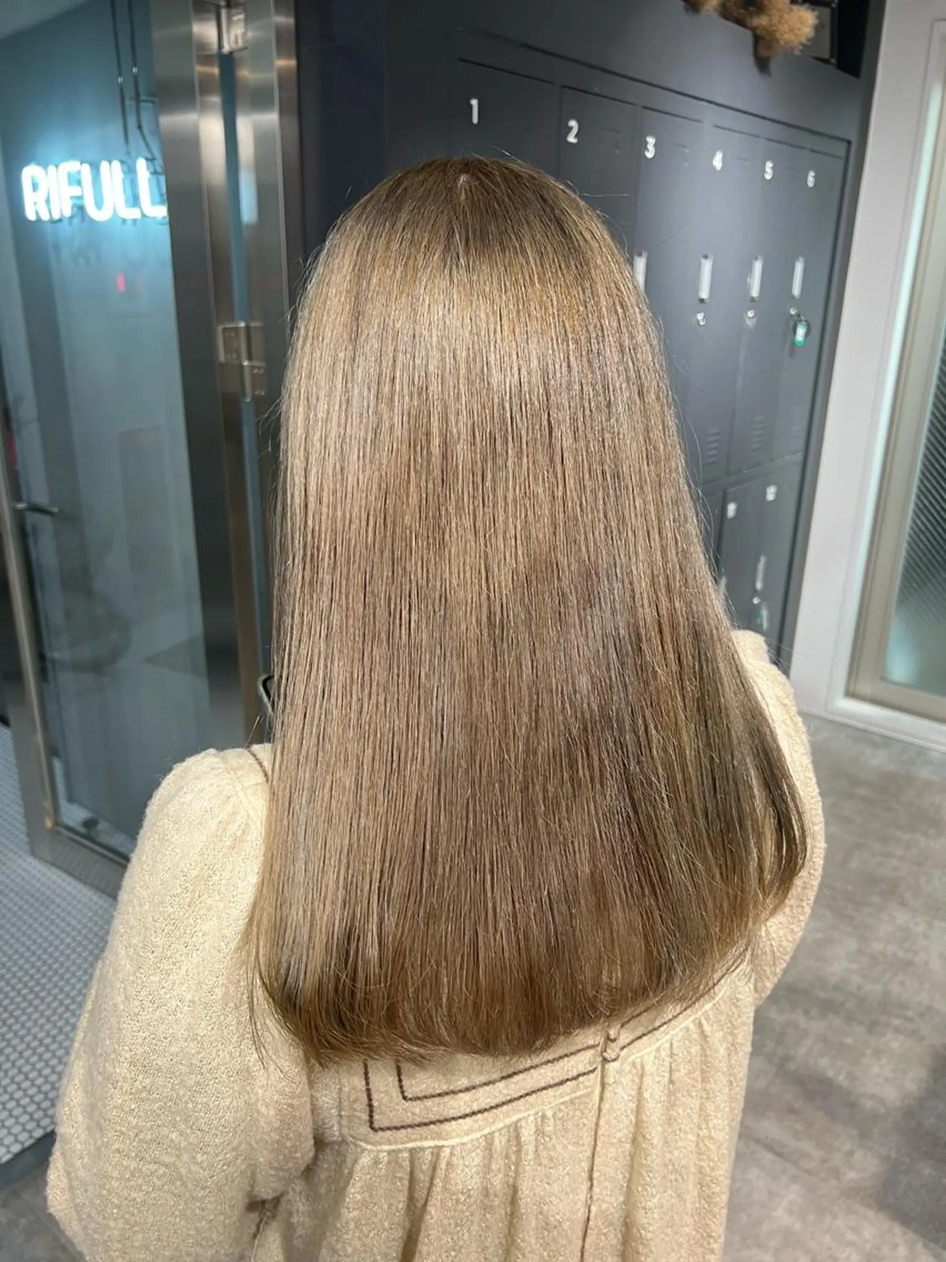 ロング カラー Miku 🇺🇸のヘアスタイル