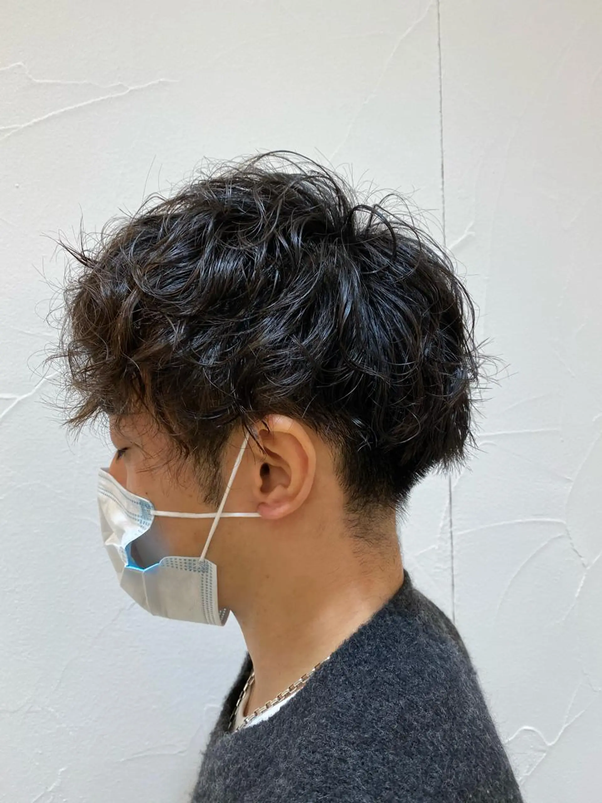 ミディアム パーマ メンズ メンズ特化型美容師 栗山勇人のヘアスタイル