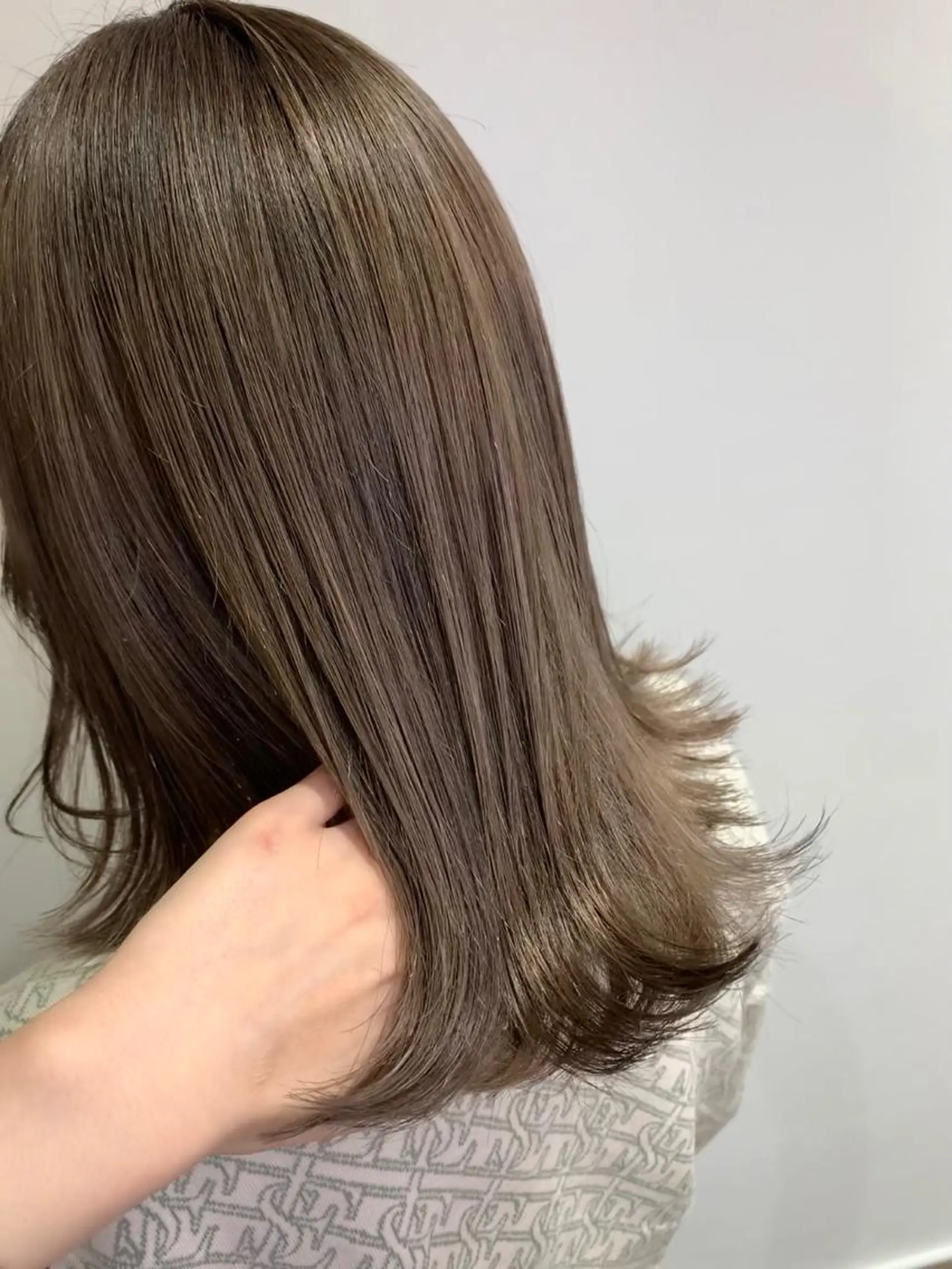 ミディアム カラー パーマ ヘアアレンジ 近藤千翔🩵 髪質改善Periodのエステ・リラクイメージ