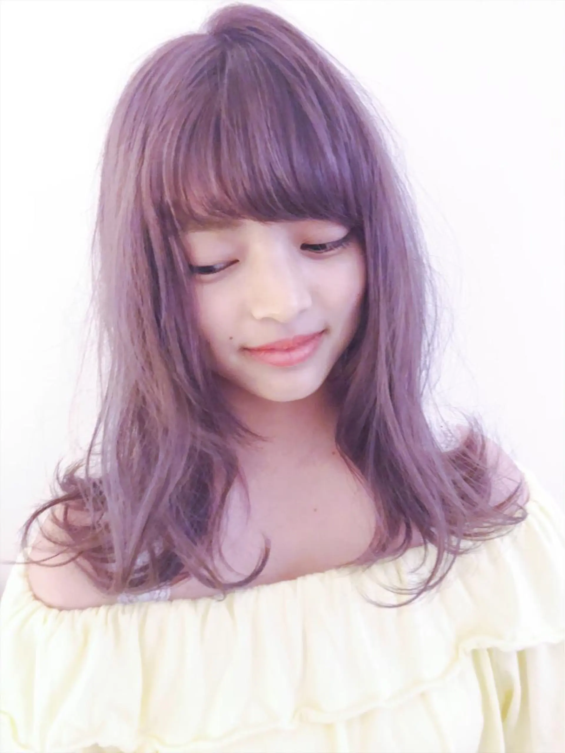 ロング カラー 岩渕 由里香のヘアスタイル