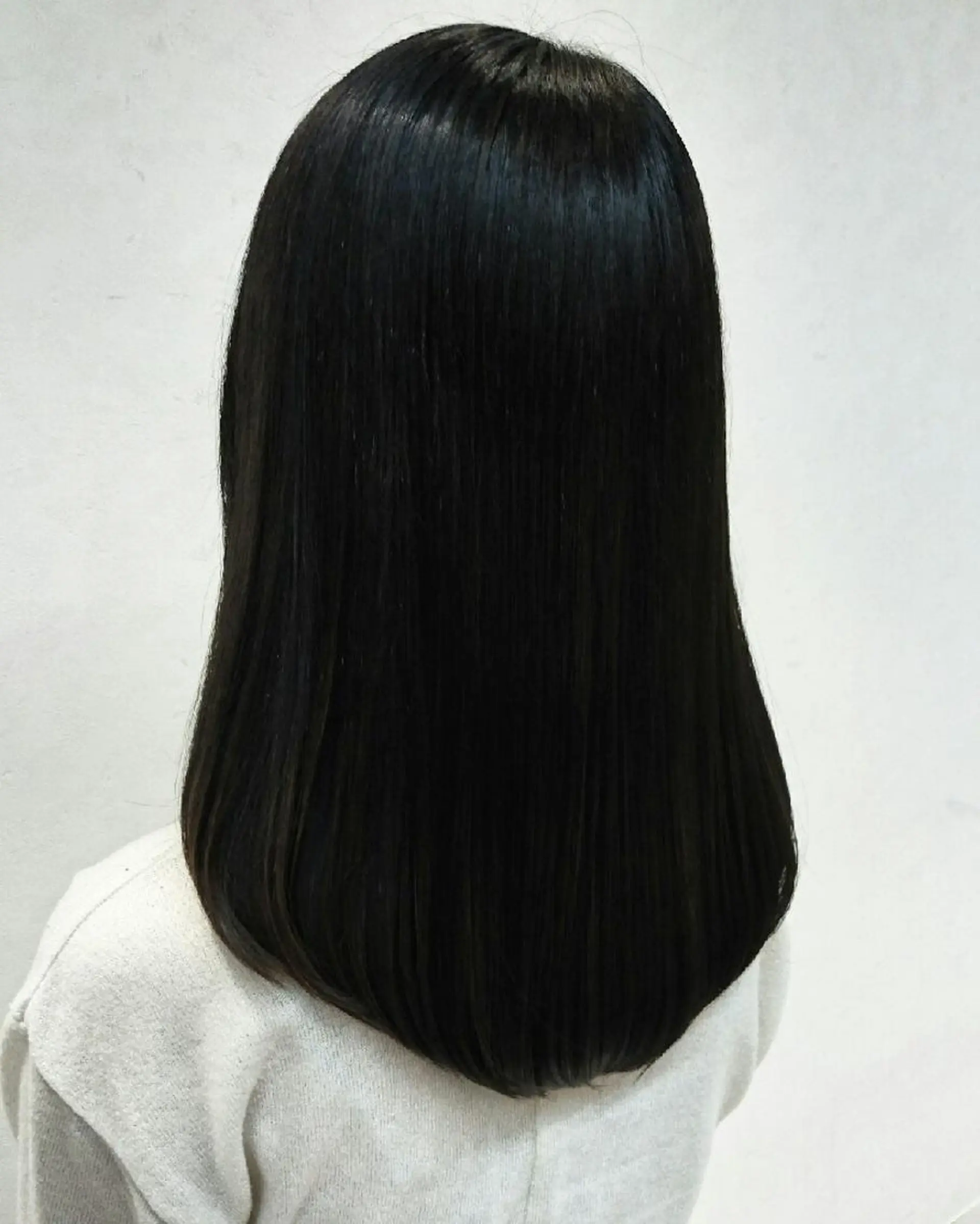 ロング カラー 透明感ハイライト◎ 伊藤夏海のヘアスタイル