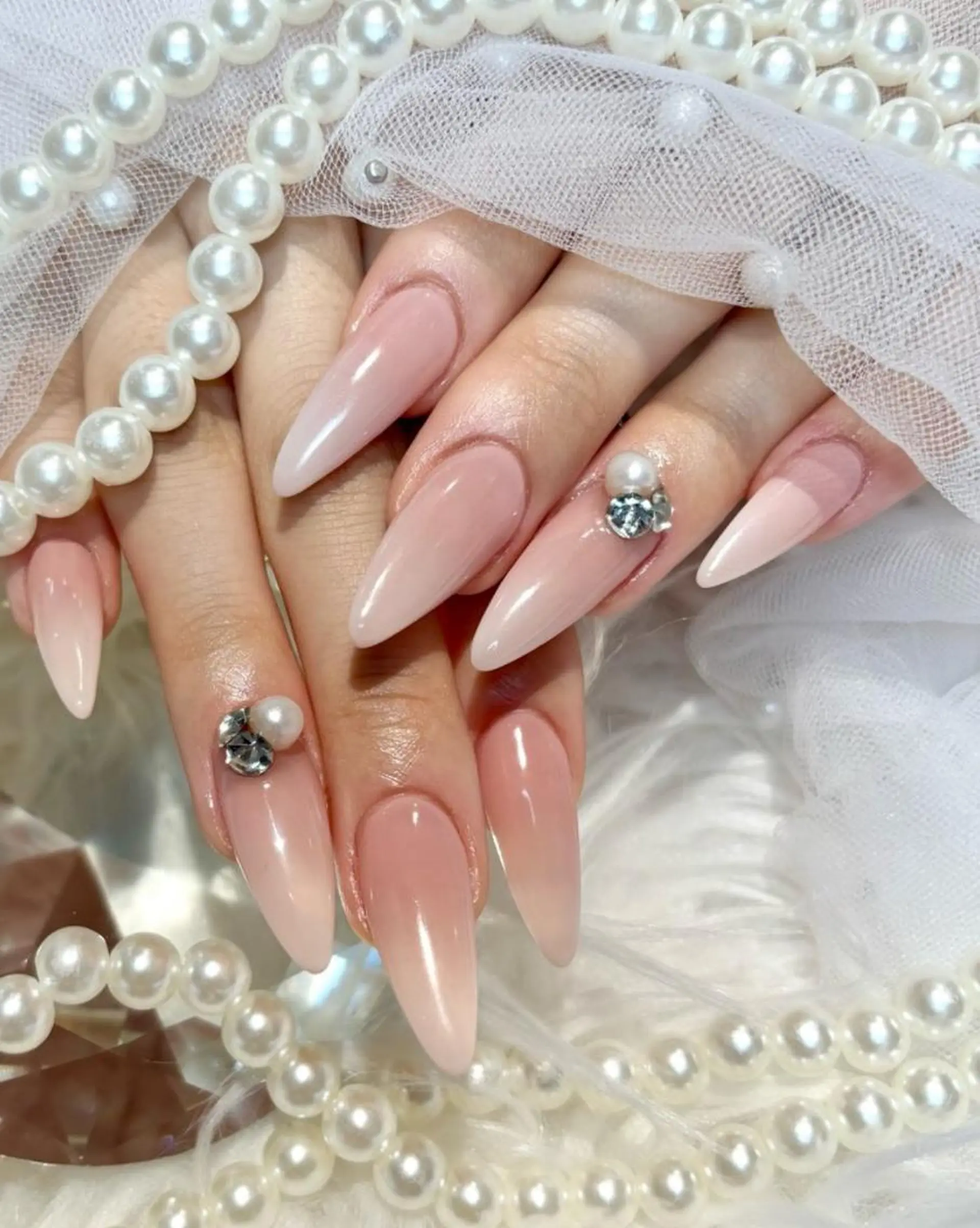 ネイル WISTERIA yunaのネイルデザイン