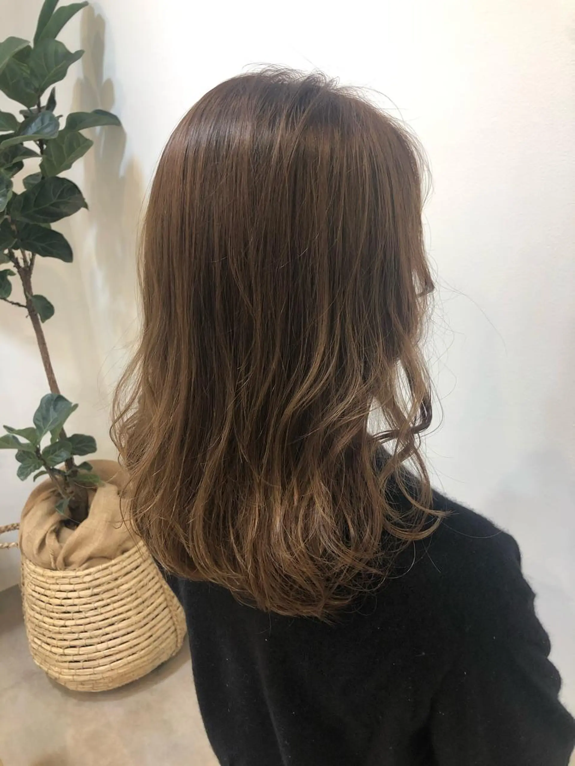 ミディアム 大迫 江梨のヘアスタイル