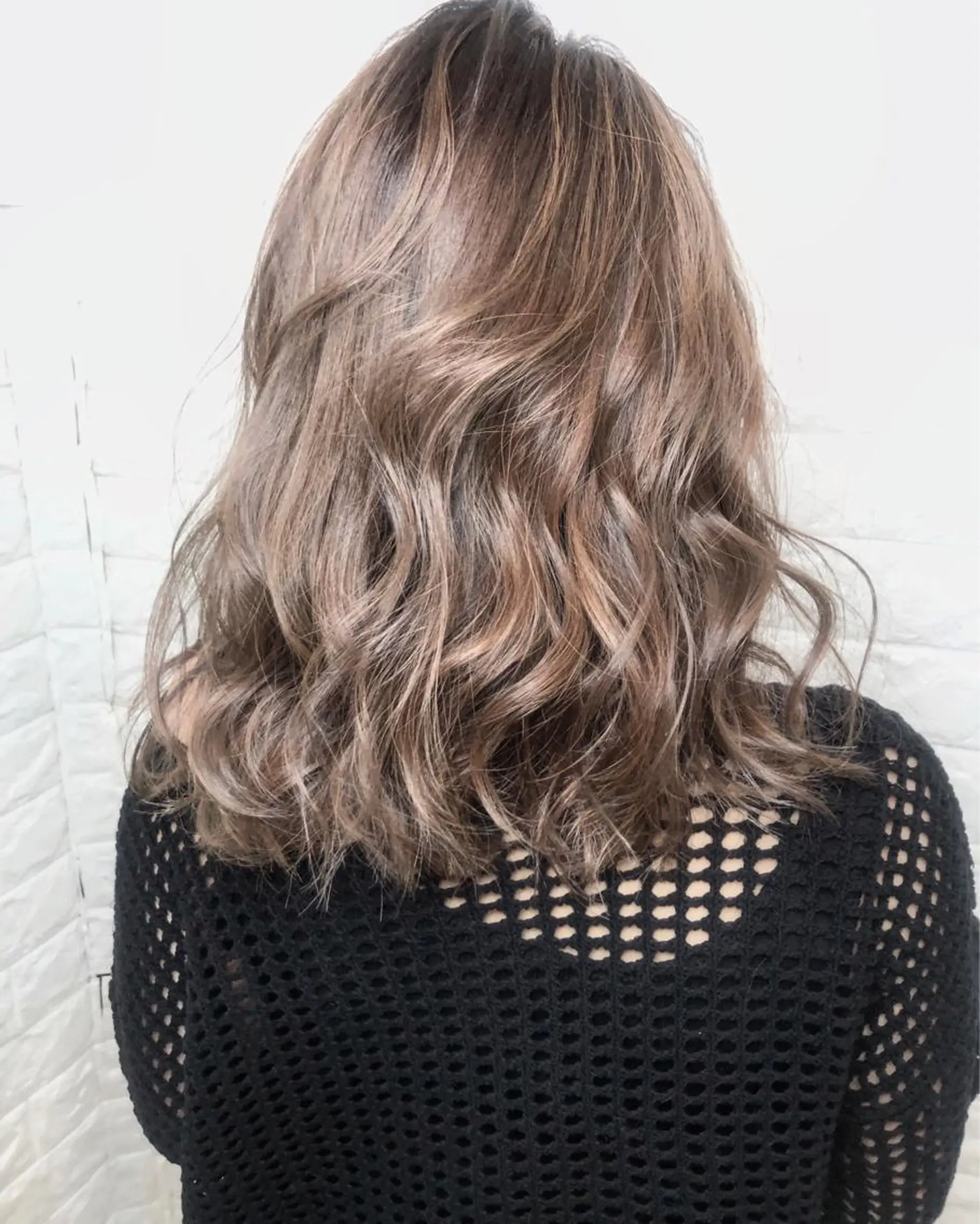 セミロング アッシュ パープルカラー ハイライト 縮毛矯正/髪質改善 主税巧一のヘアスタイル