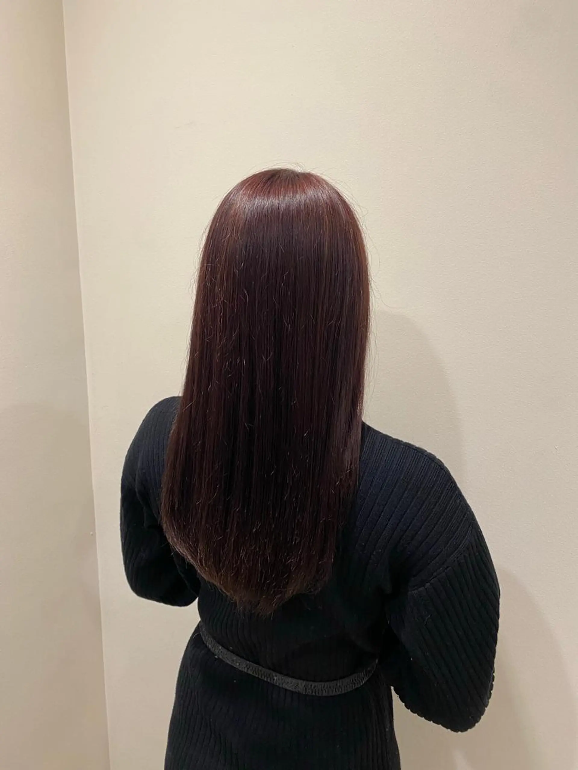 ロング カラー オカベ ショウマのヘアスタイル