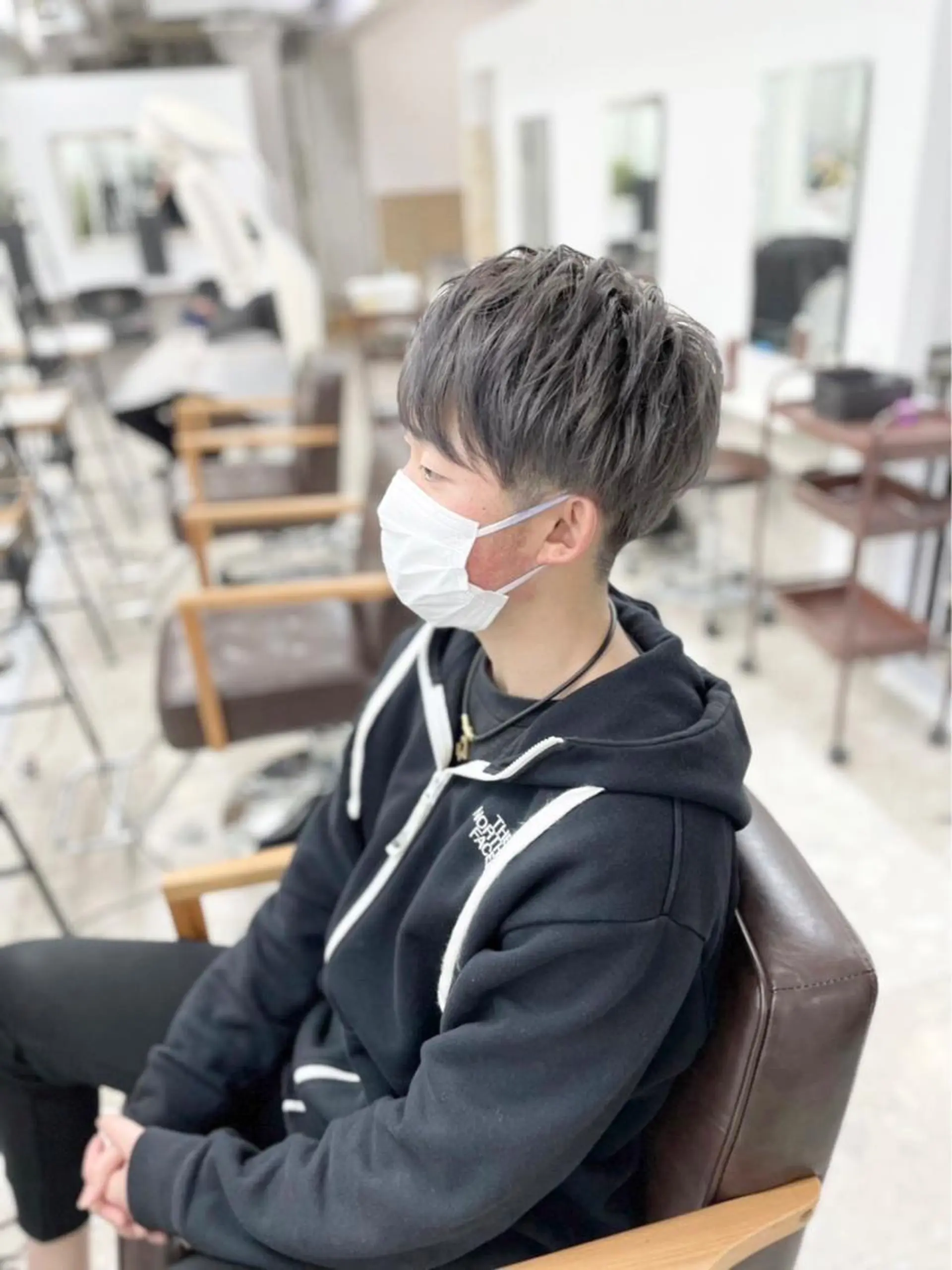 カラー メンズ ダブルカラー カラー特化サロン ピリナ相武台前のヘアスタイル