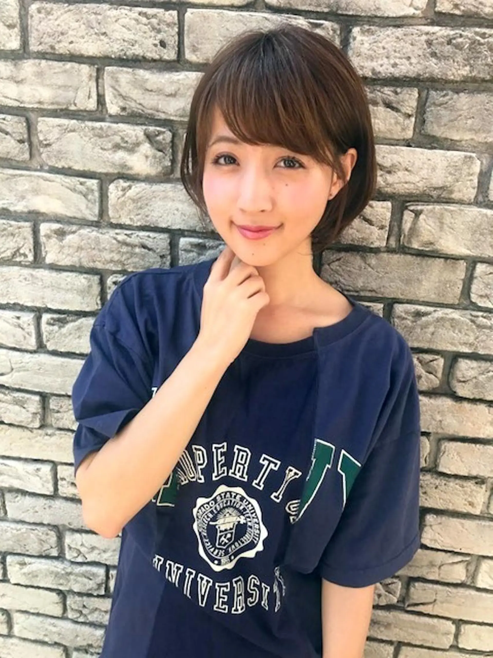 ショート カラー 羽田 ひろむのヘアスタイル
