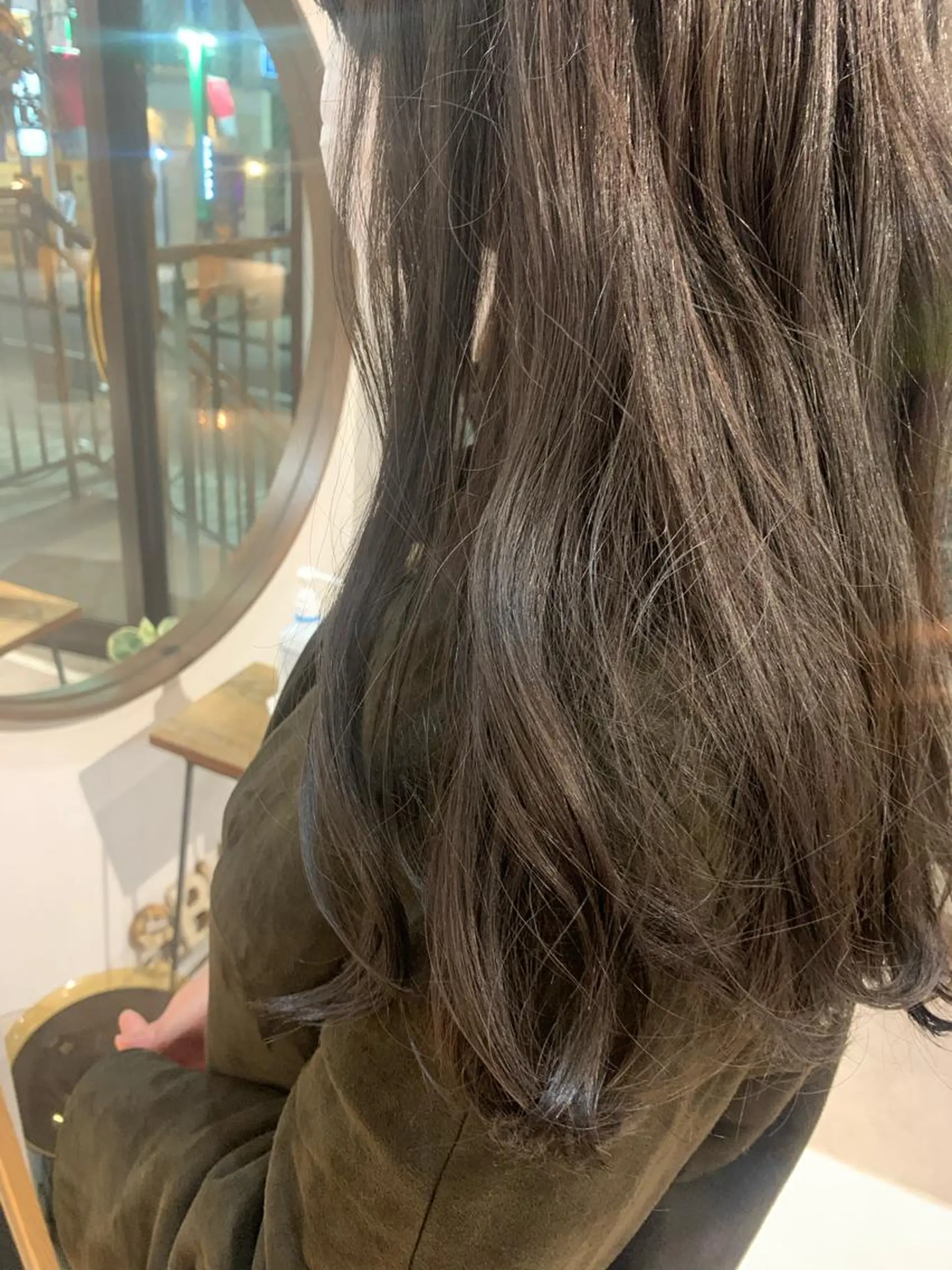 ロング カラー ヘアアレンジ 縮毛矯正 トリートメント GO TODAY シェアサロン 表参道Flos店所属・nishi fuyumiのヘアスタイル