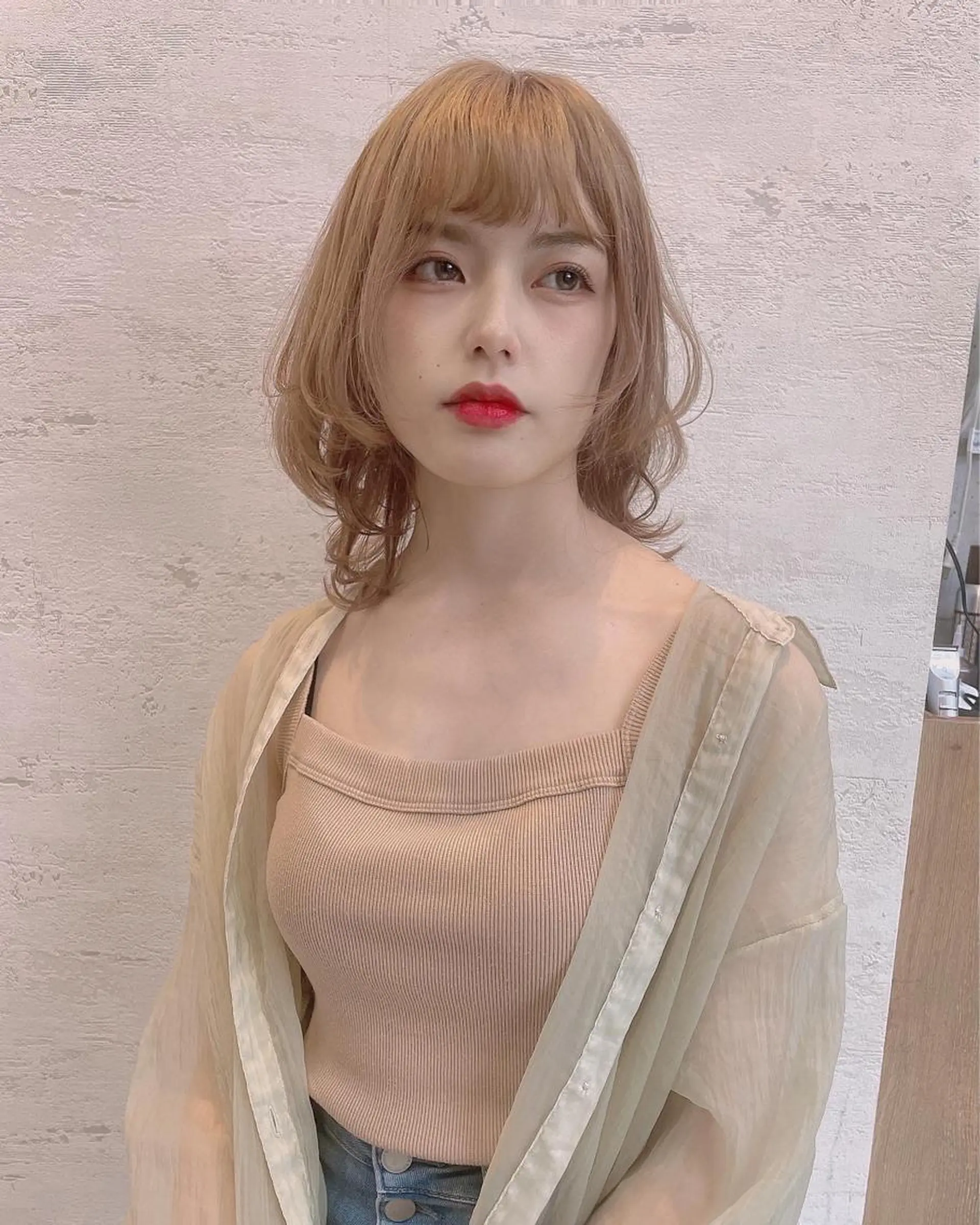 ミディアム カラー カット ヘアカラー トリートメント ハイトーン/レイヤー /ケアブリーチ石川治のヘアスタイル