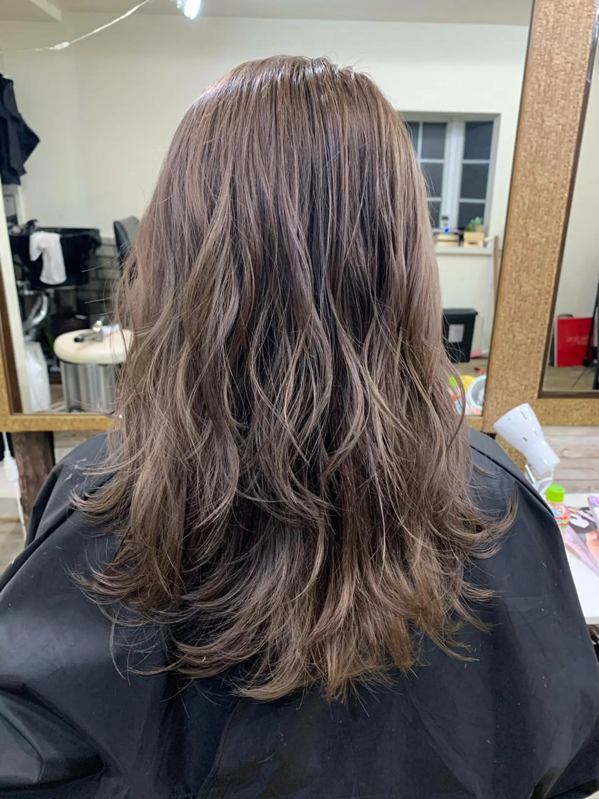 カラー 渡辺 健太のヘアスタイル