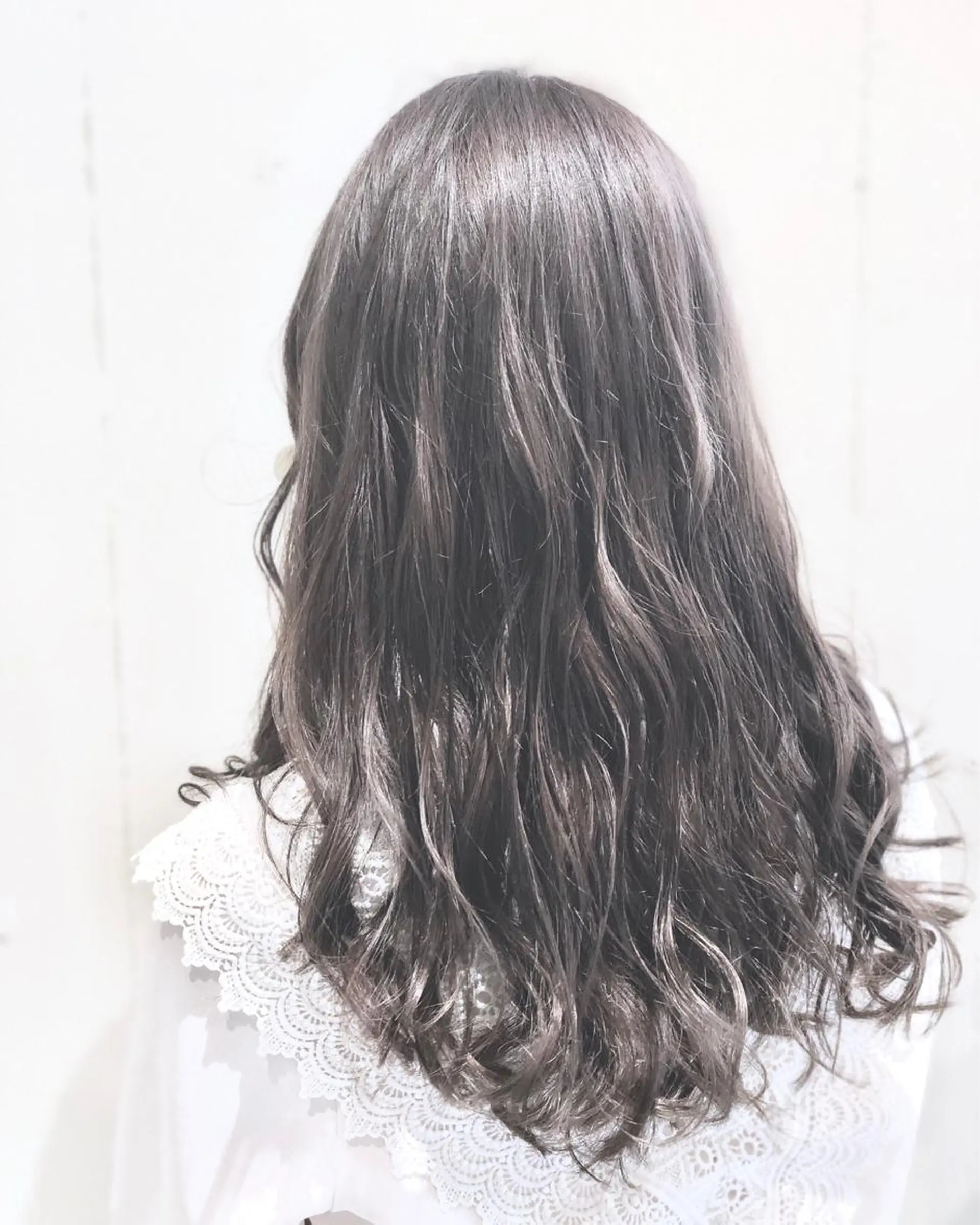 セミロング カラー パーマ ヘアアレンジ セミロングパーマ アッシュ バレイヤージュ 黒髪 ブリーチ 【ツヤ髪美容師】 ツダケイスケのヘアスタイル