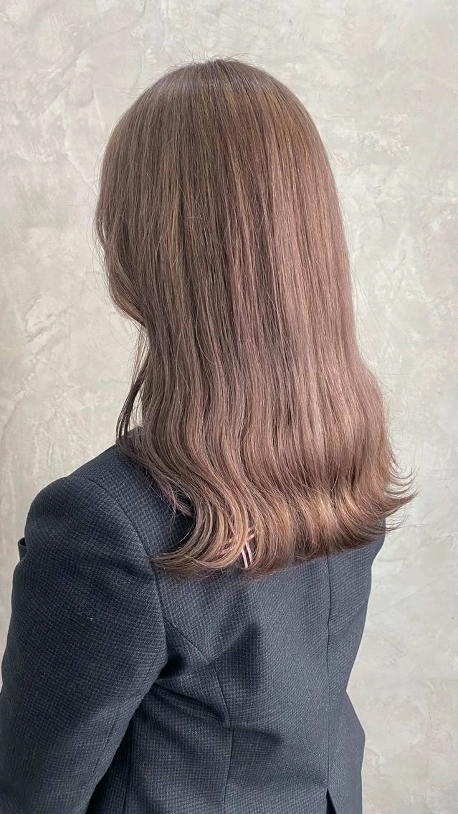 セミロング 佐伯 鼓乃美のヘアスタイル