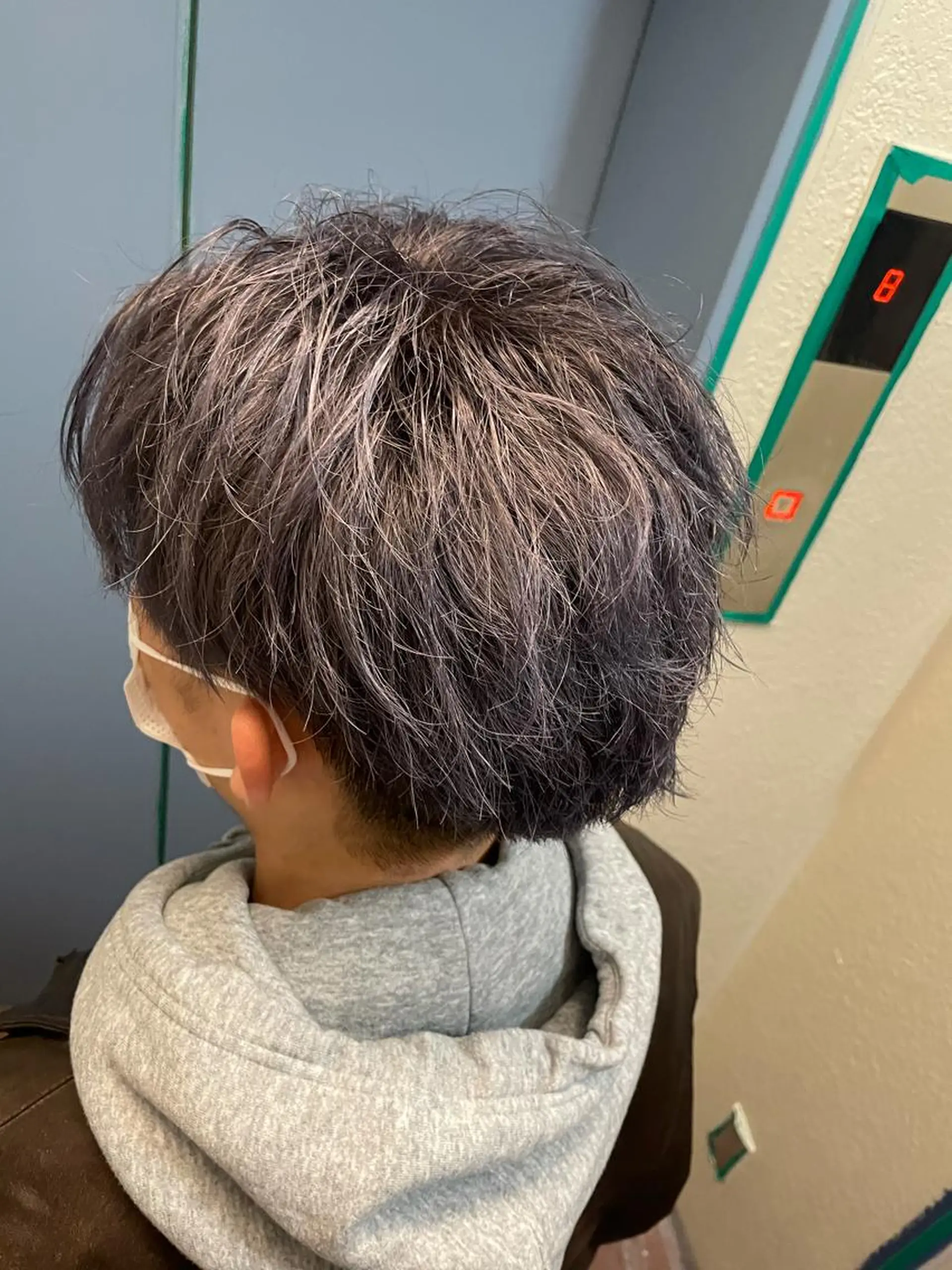 カラー ブリーチ グレージュ ヘアカラー 仲井間 賢雄 fifthのヘアスタイル