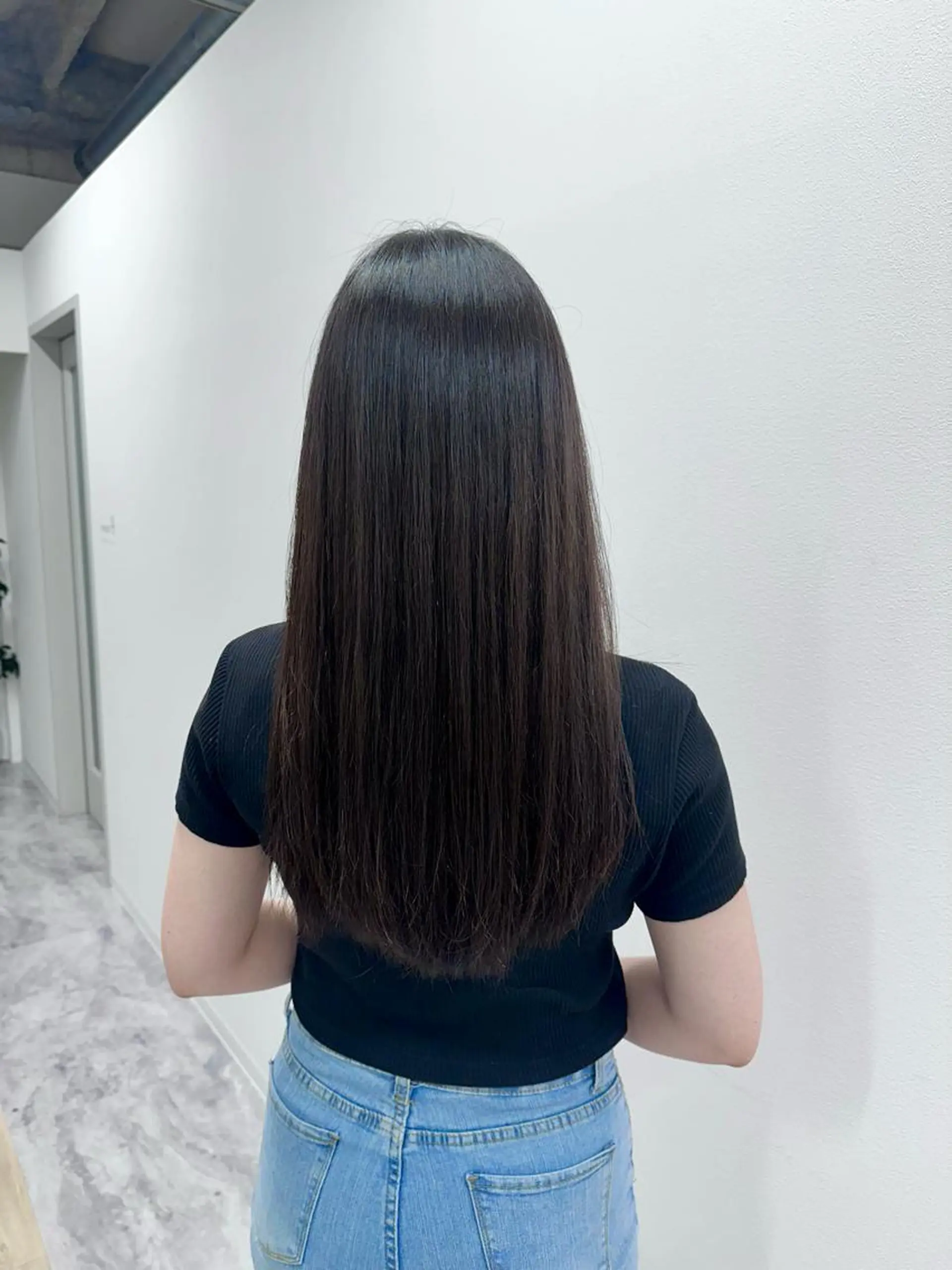 セミロング カット ヘアカラー 縮毛矯正 トリートメント JYO 髪質改善専門家のヘアスタイル