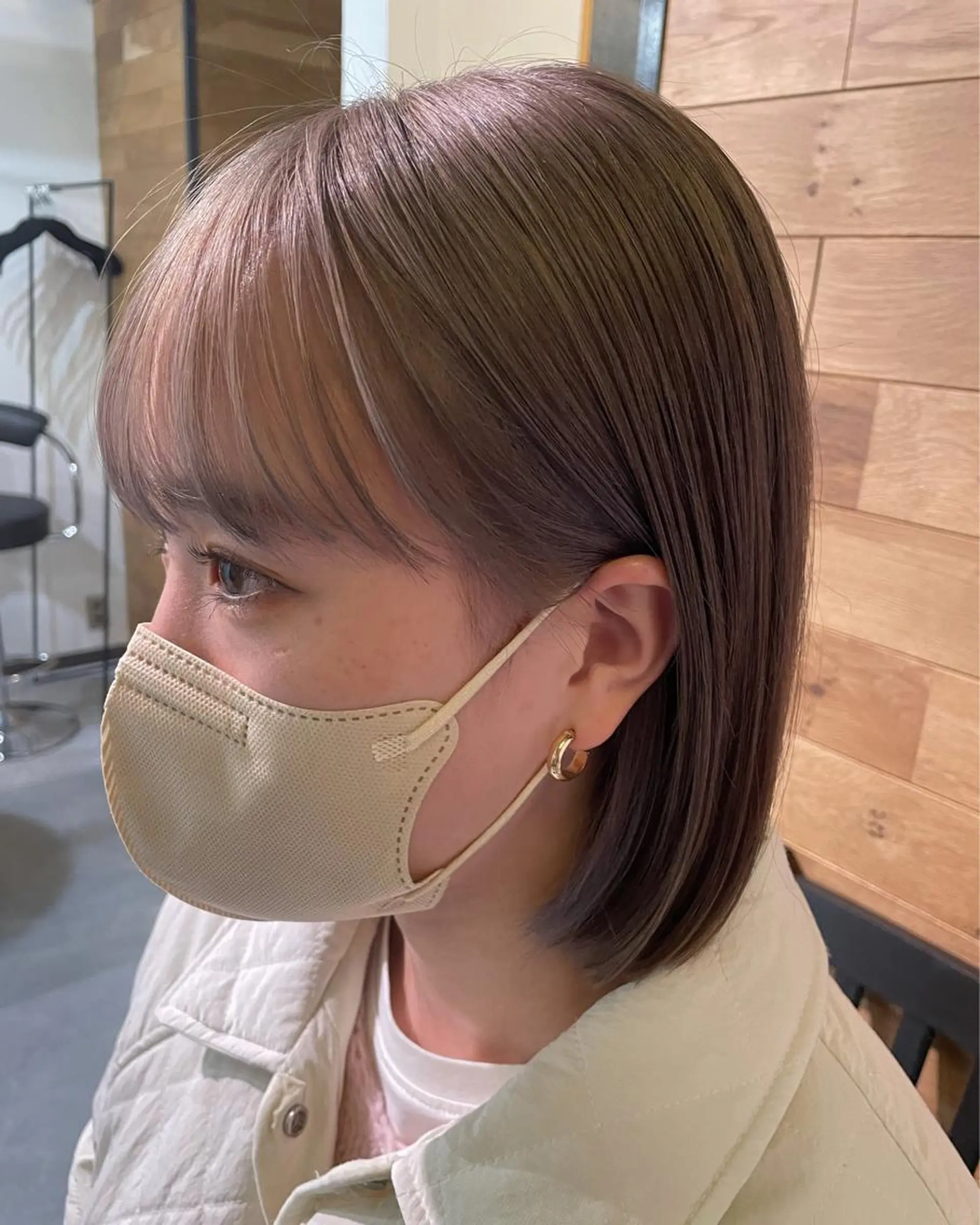 ショート カラー 高梨 菜々のヘアスタイル