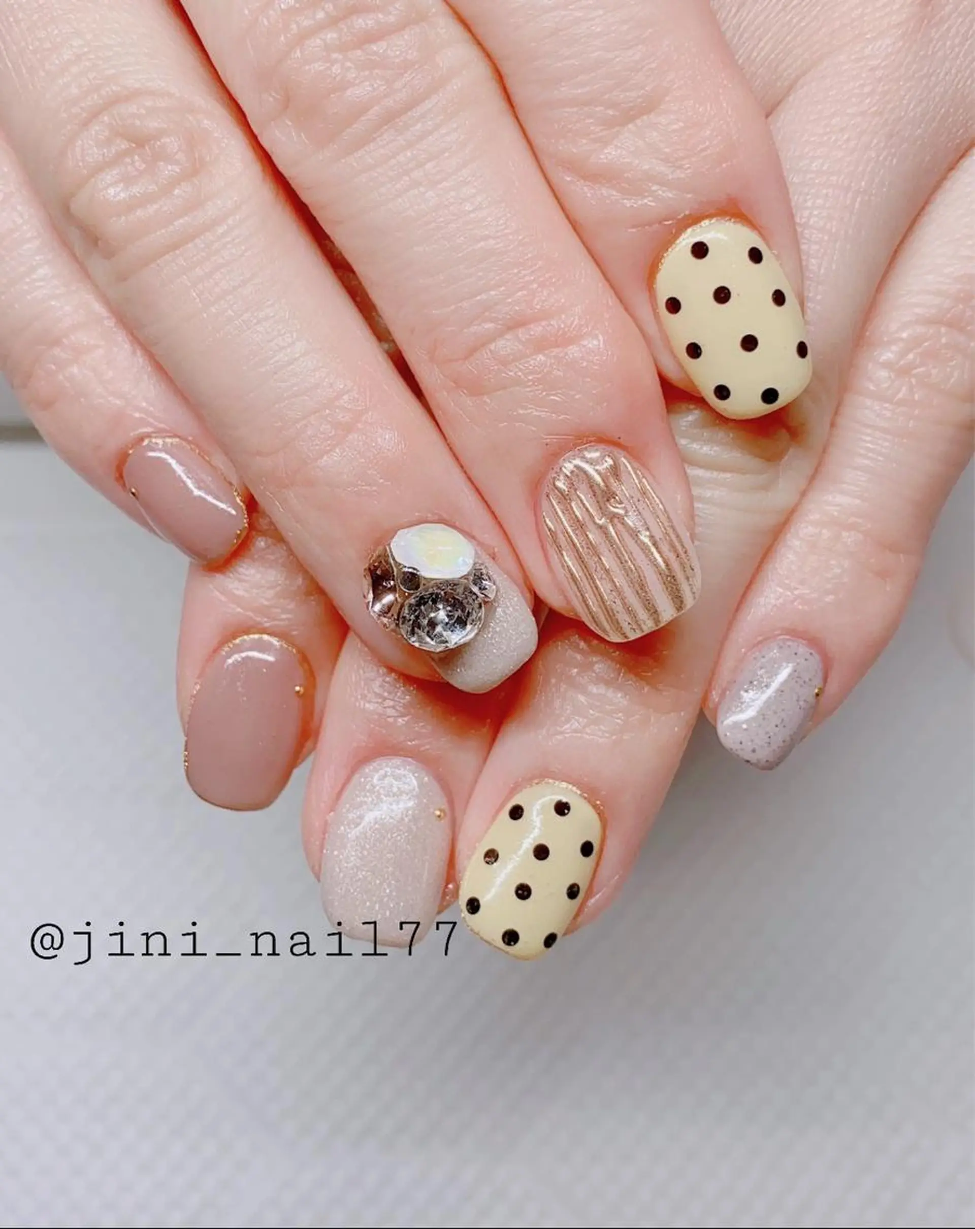 ネイル JINI NAIL所属・ジニ ネイルのネイルデザイン