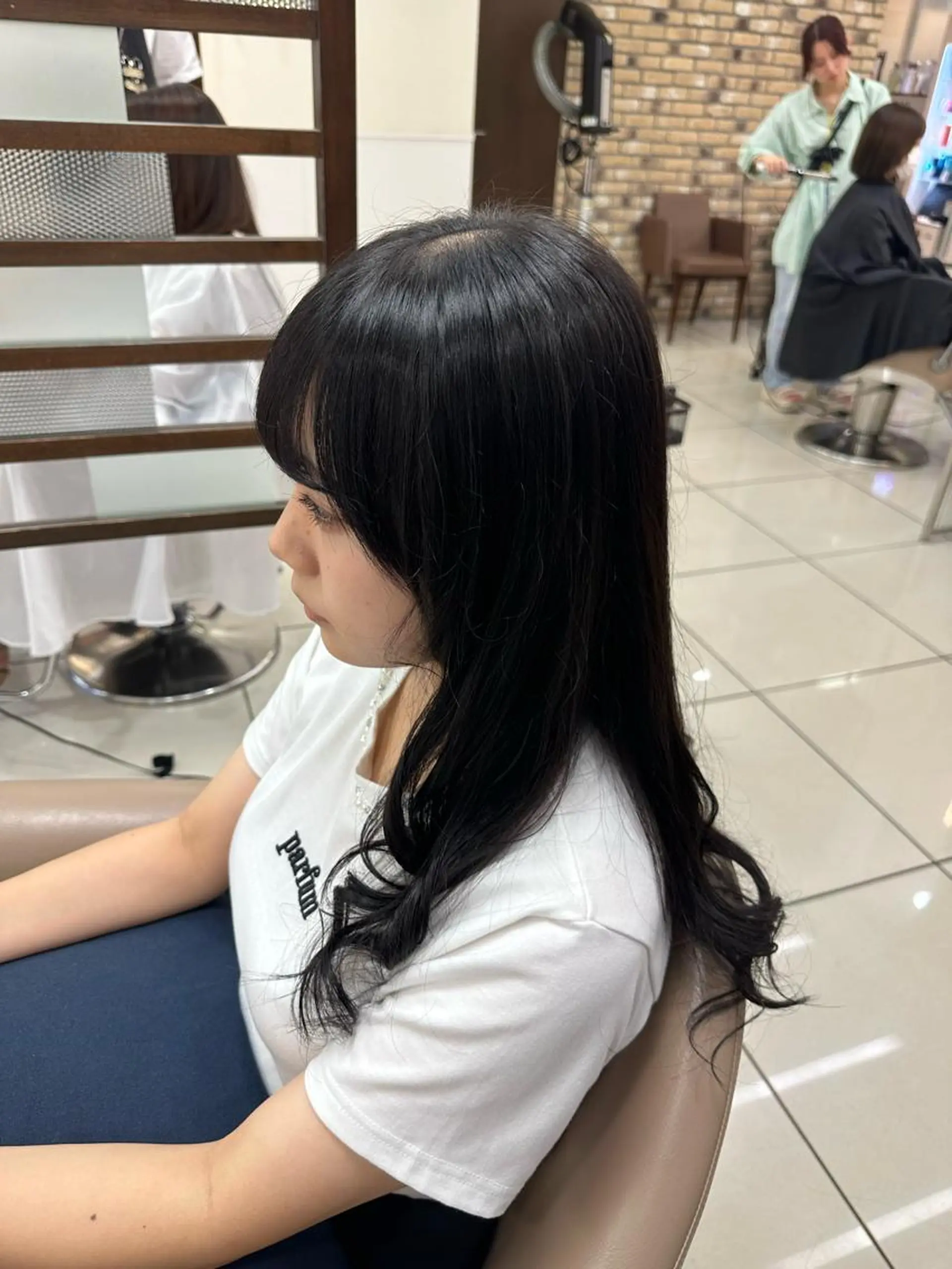 ロング カラー ヘアカラー メンズ特化 センターパート特化のヘアスタイル