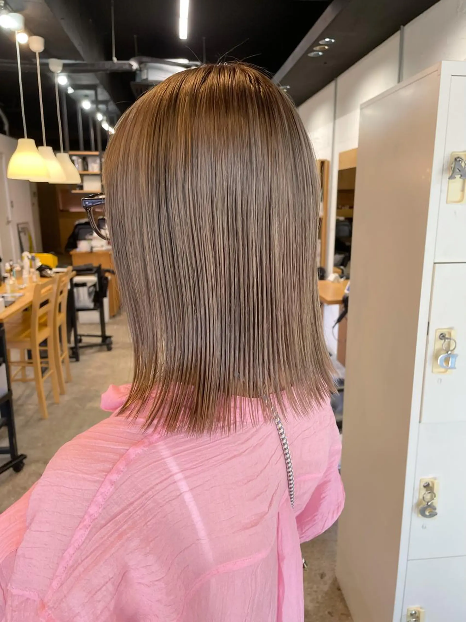 ミディアム カラー ヘアカラー トリートメント 🌿レイヤーボブ/パ ーマ🌿 木梨健太のヘアスタイル