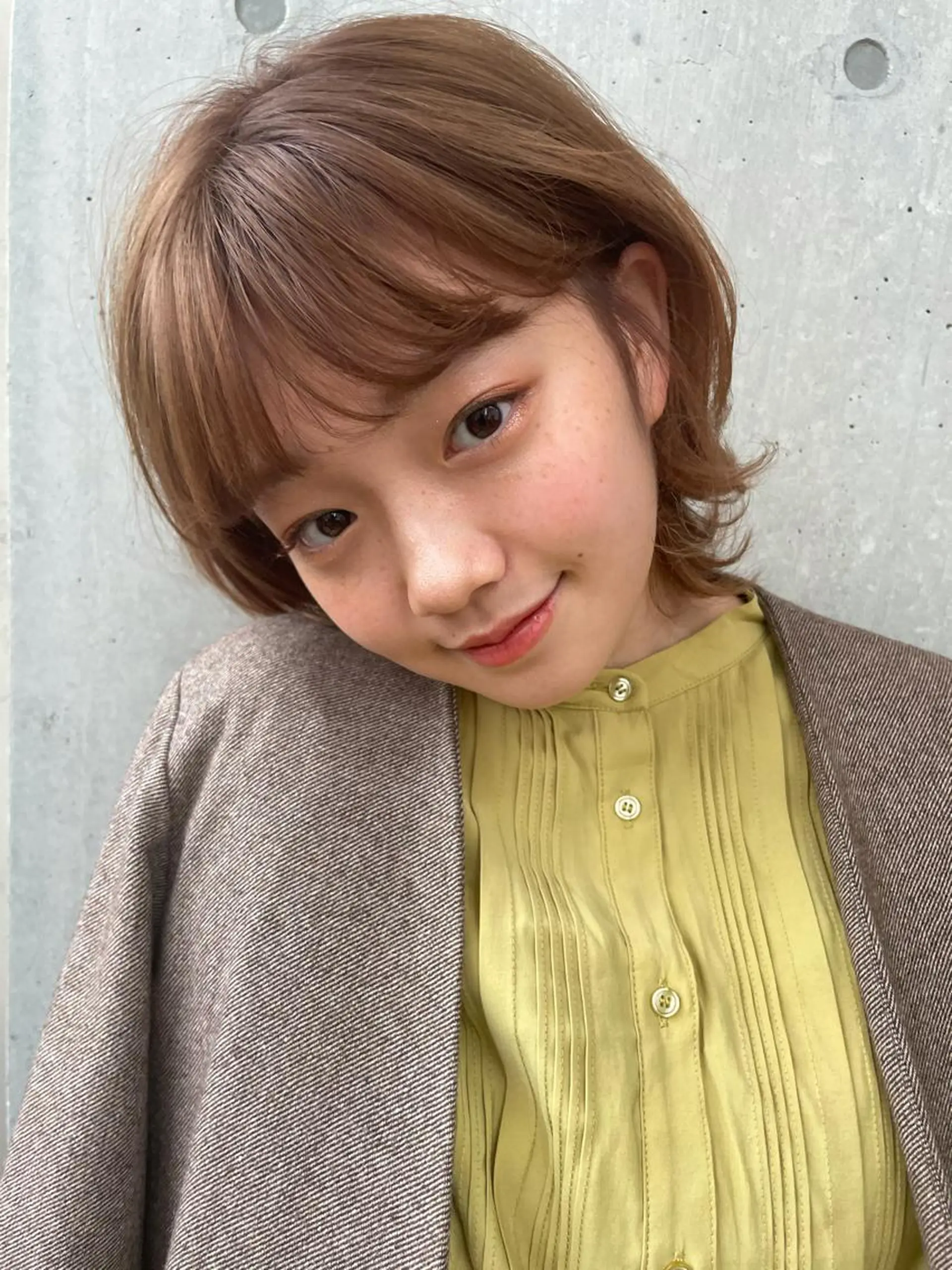 ミディアム カラー 高橋 りかのヘアスタイル