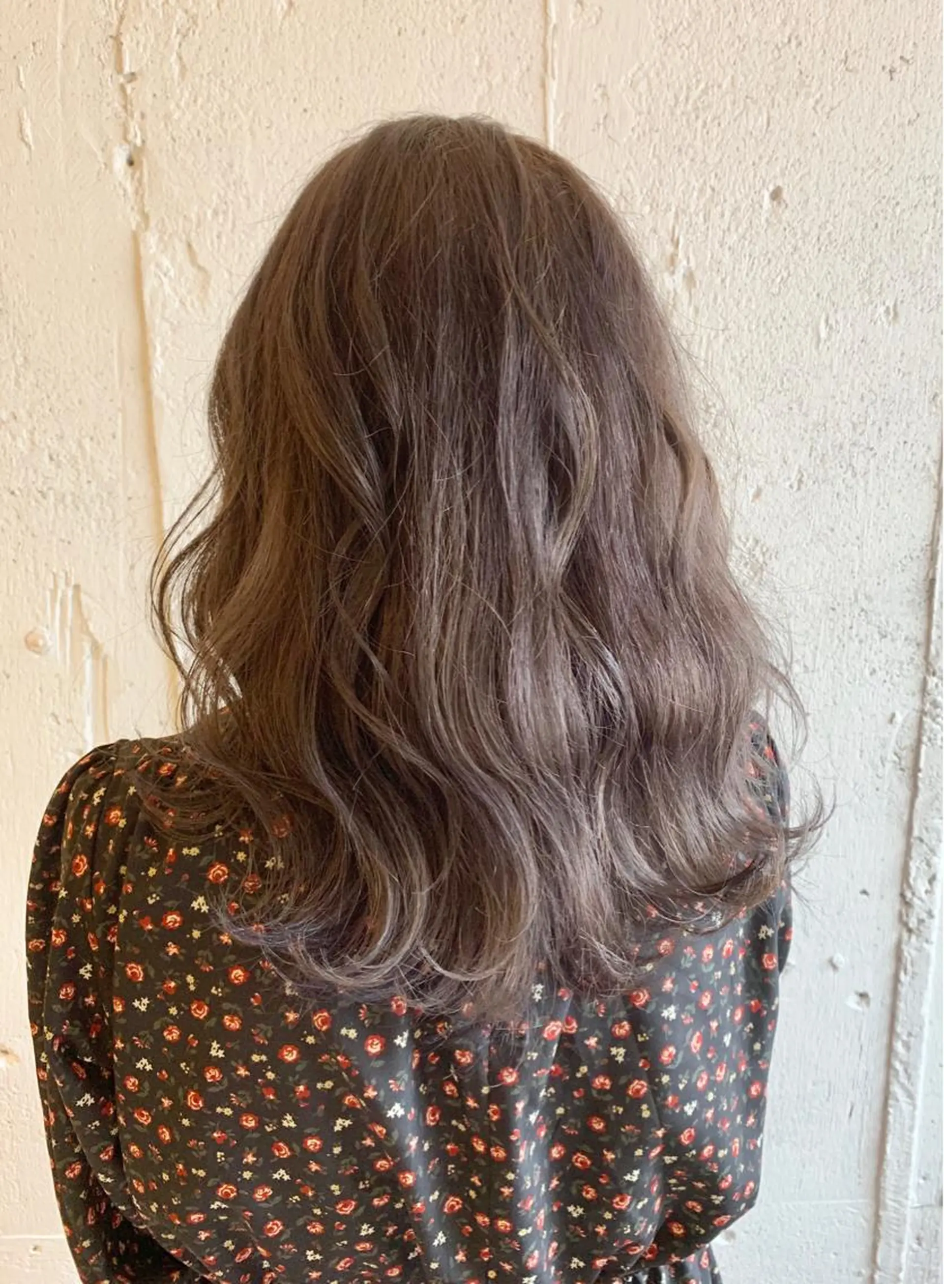 ミディアム カラー ブリーチ 透明感カラー グレージュ オレンジ パープルカラー カット ヘアカラー トリートメント 💈平島 拓也💈のヘアスタイル