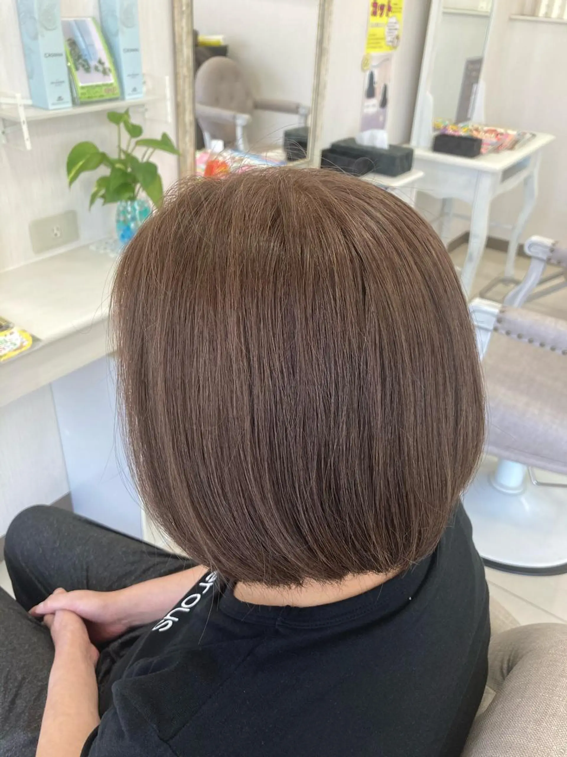 ショート カラー macaronいわきラトブ店所属・吉田 真美のヘアスタイル