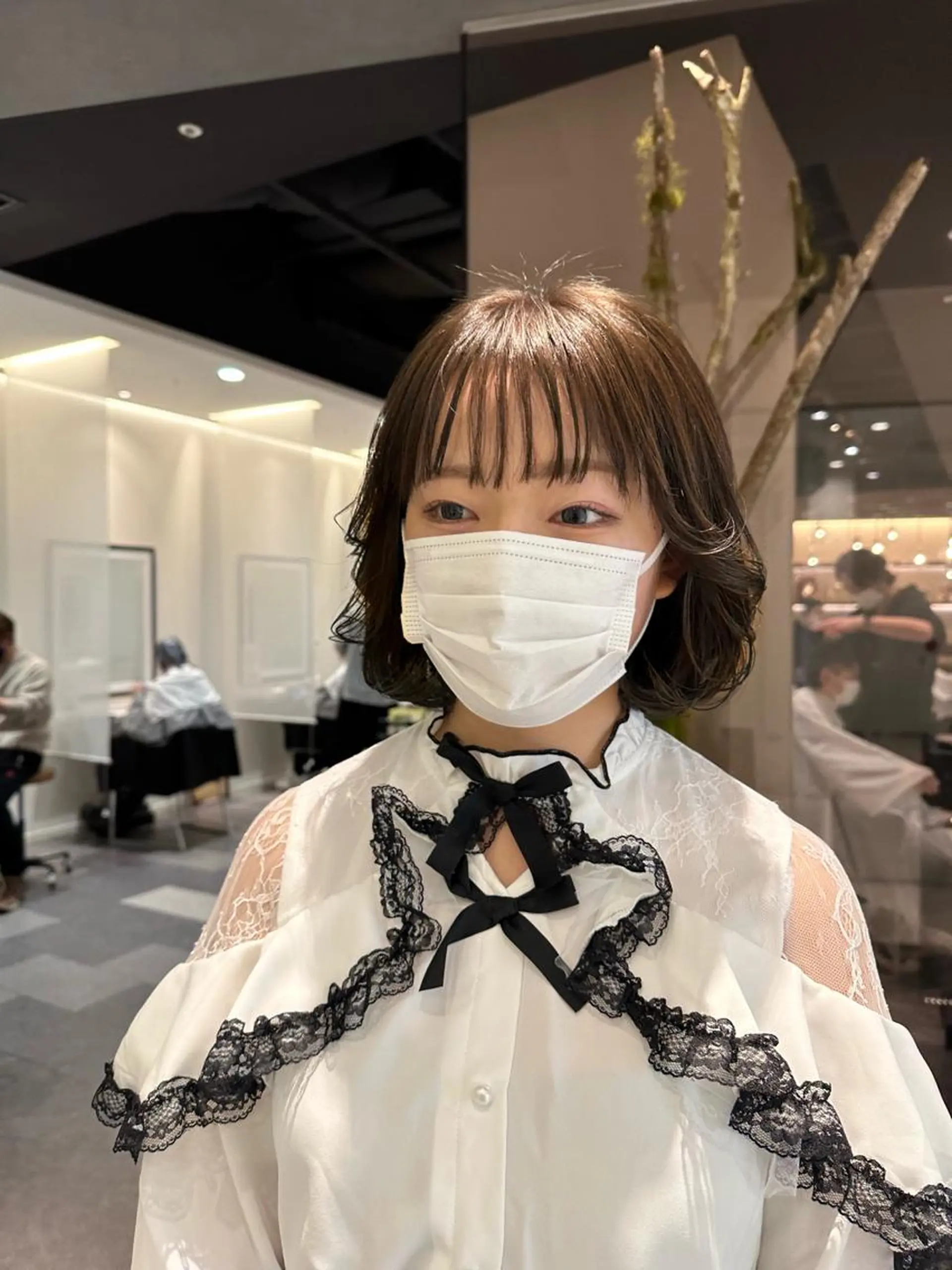 ショート カラー ブリーチ イヤリングカラー ハイライトカラー インナーカラー ブリーチなしカラー 巻ける縮毛矯正/艶 カラーchika🩵のヘアスタイル