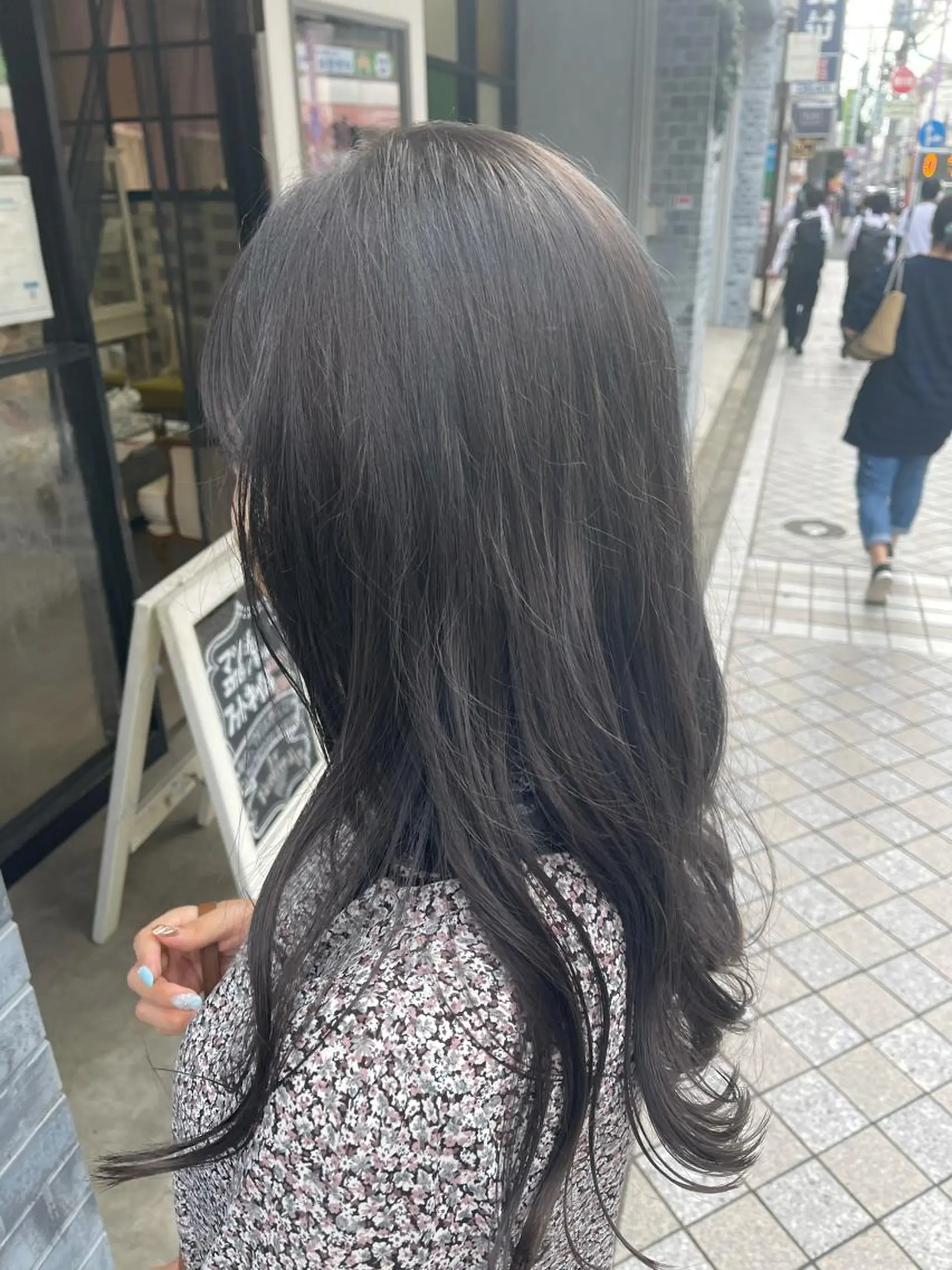 ロング カラー ブルーカラー 透明感カラー ☁Neolive .Ayana✂️のヘアスタイル