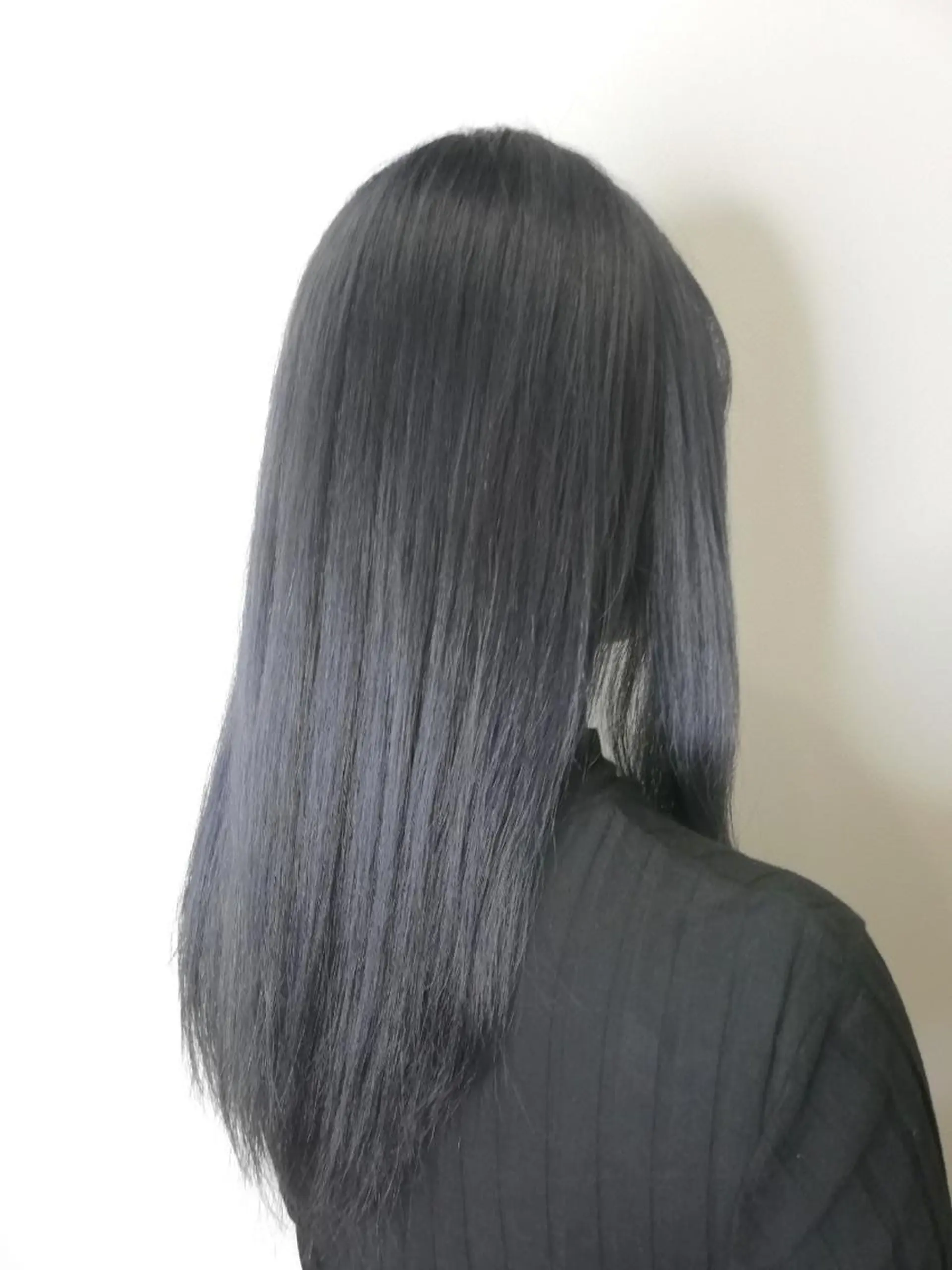 カラー 黒髪 ブルーカラー ブルーブラック 北山 なるみのヘアスタイル