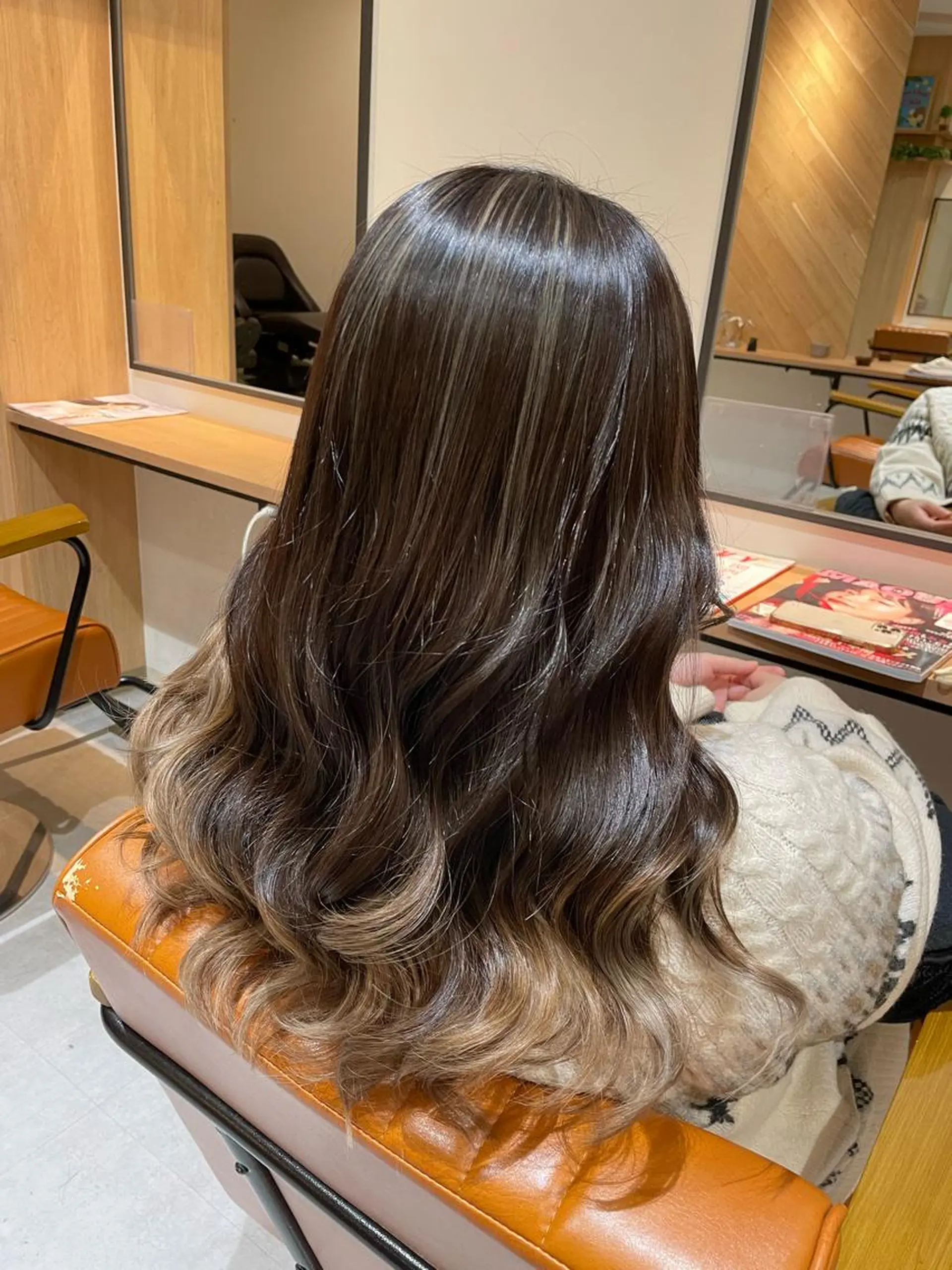 ロング レイヤーカット ヘアカラー 中田 サヤカのヘアスタイル