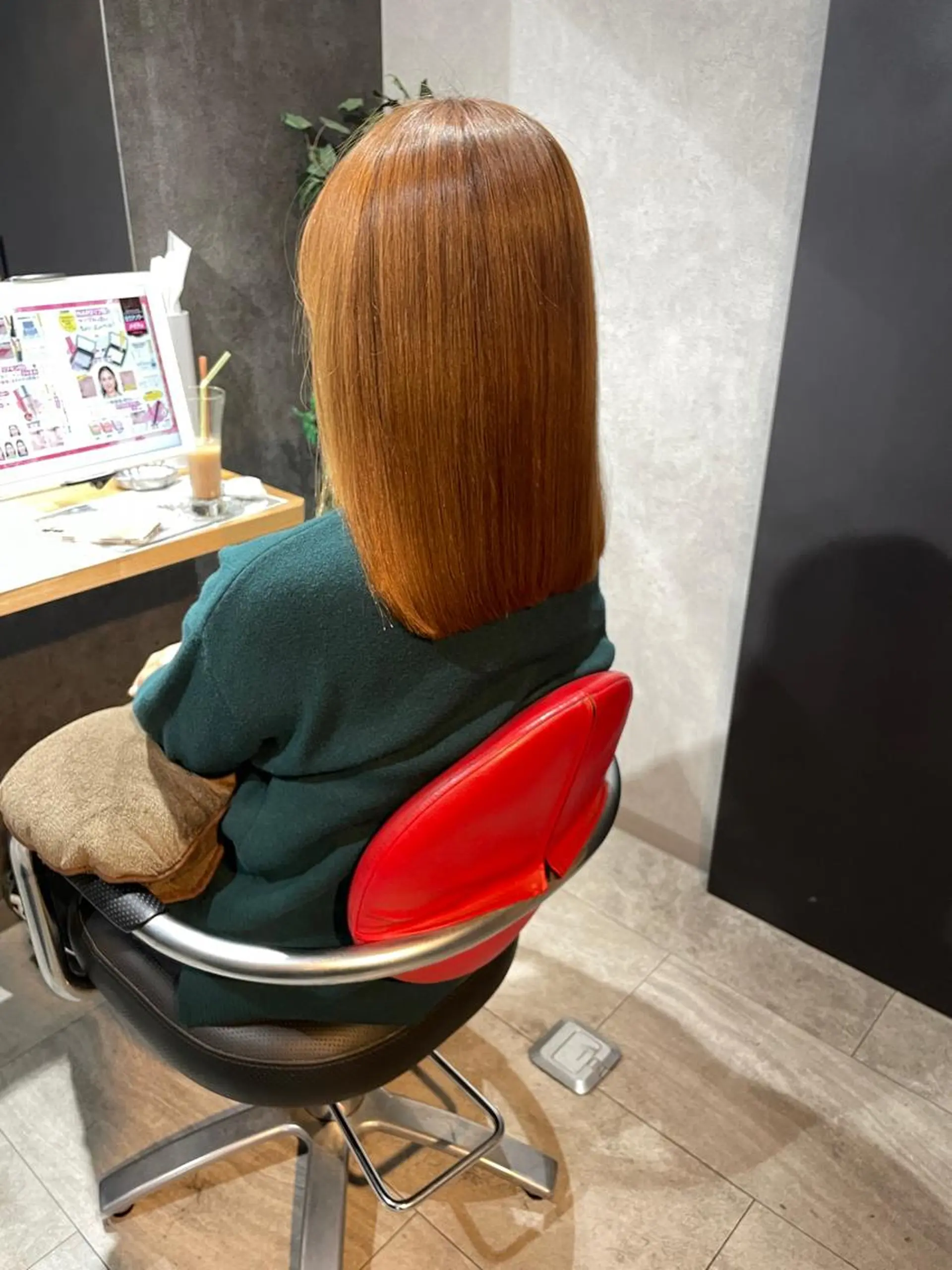 ミディアム 縮毛矯正 Re:nk hair&relaxのヘアスタイル