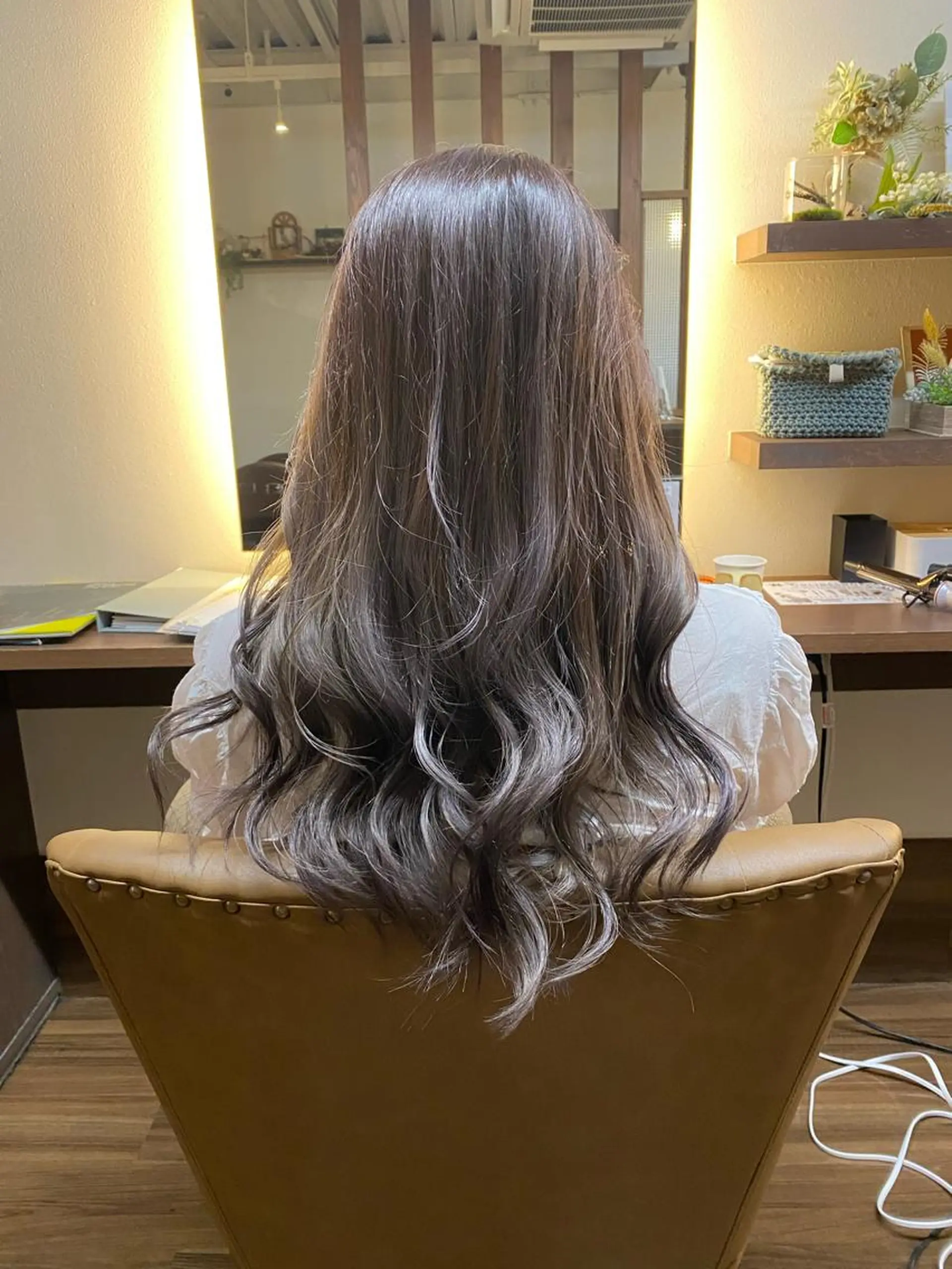 ロング カラー ハイライトカラー シルバー ハイライト 山本 純平のヘアスタイル