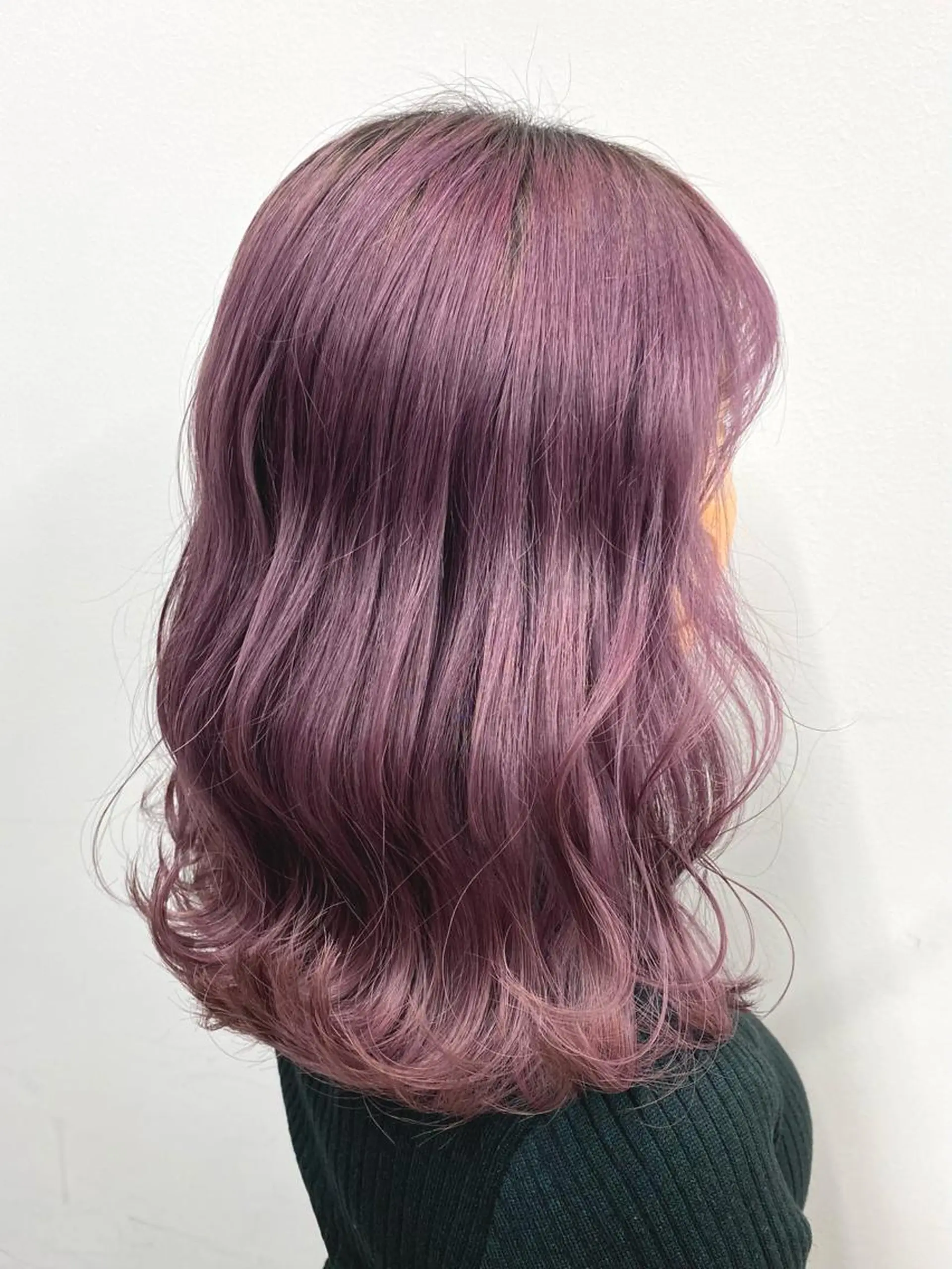 ミディアム カラー インナーカラー ラベンダーカラー オレンジ ピンクカラー 韓国風ヘア momo所属・メンズヘアメイク 🩵Mayuki🩵のヘアスタイル