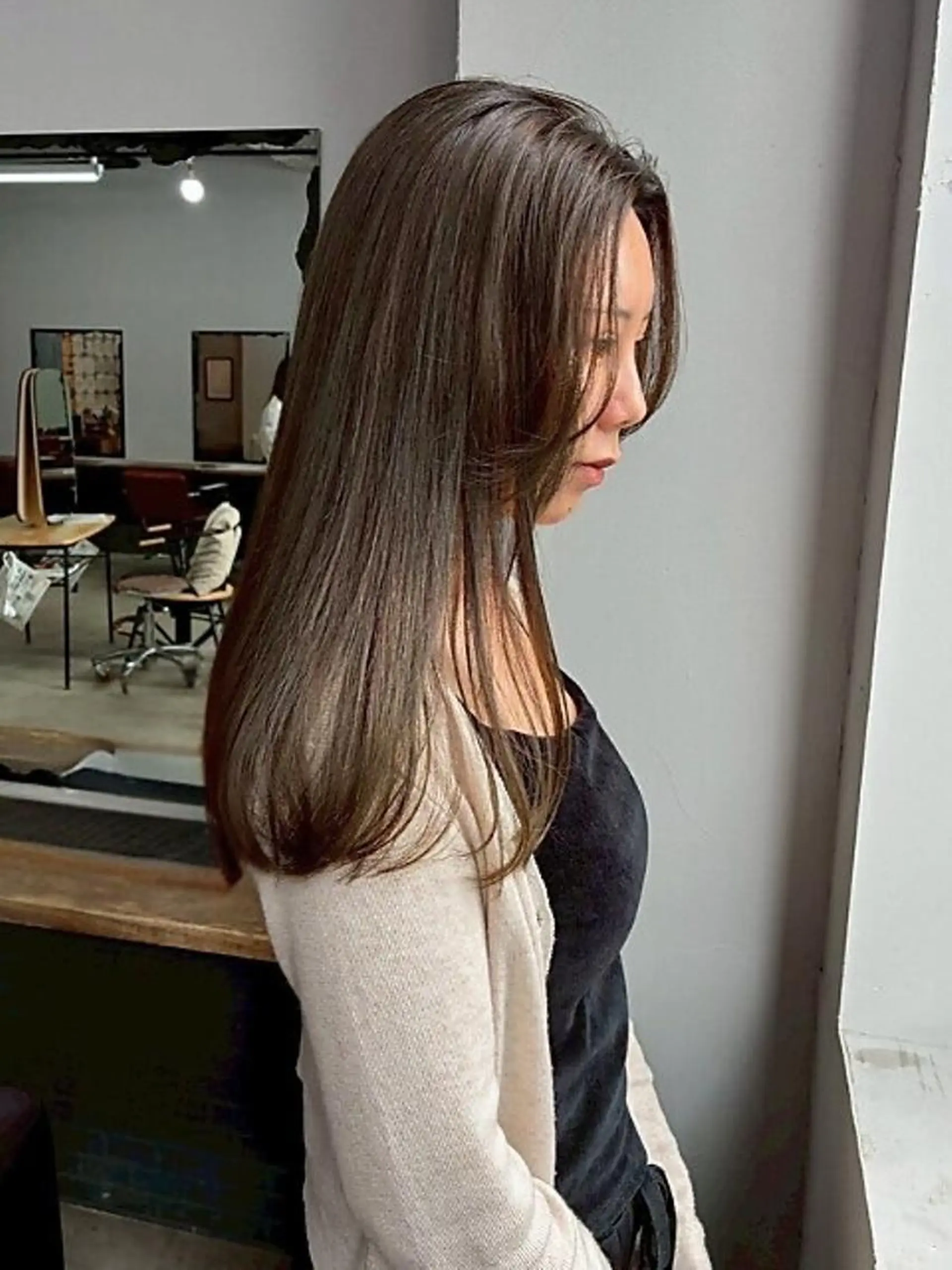 セミロング loty _nanamiのヘアスタイル