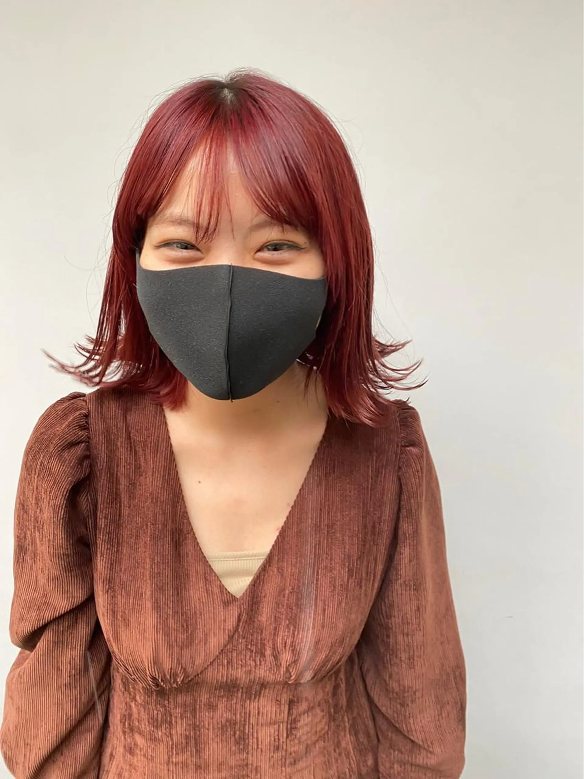 ミディアム カラー ブリーチ レッドカラー tonari 梅田、中崎町のヘアスタイル