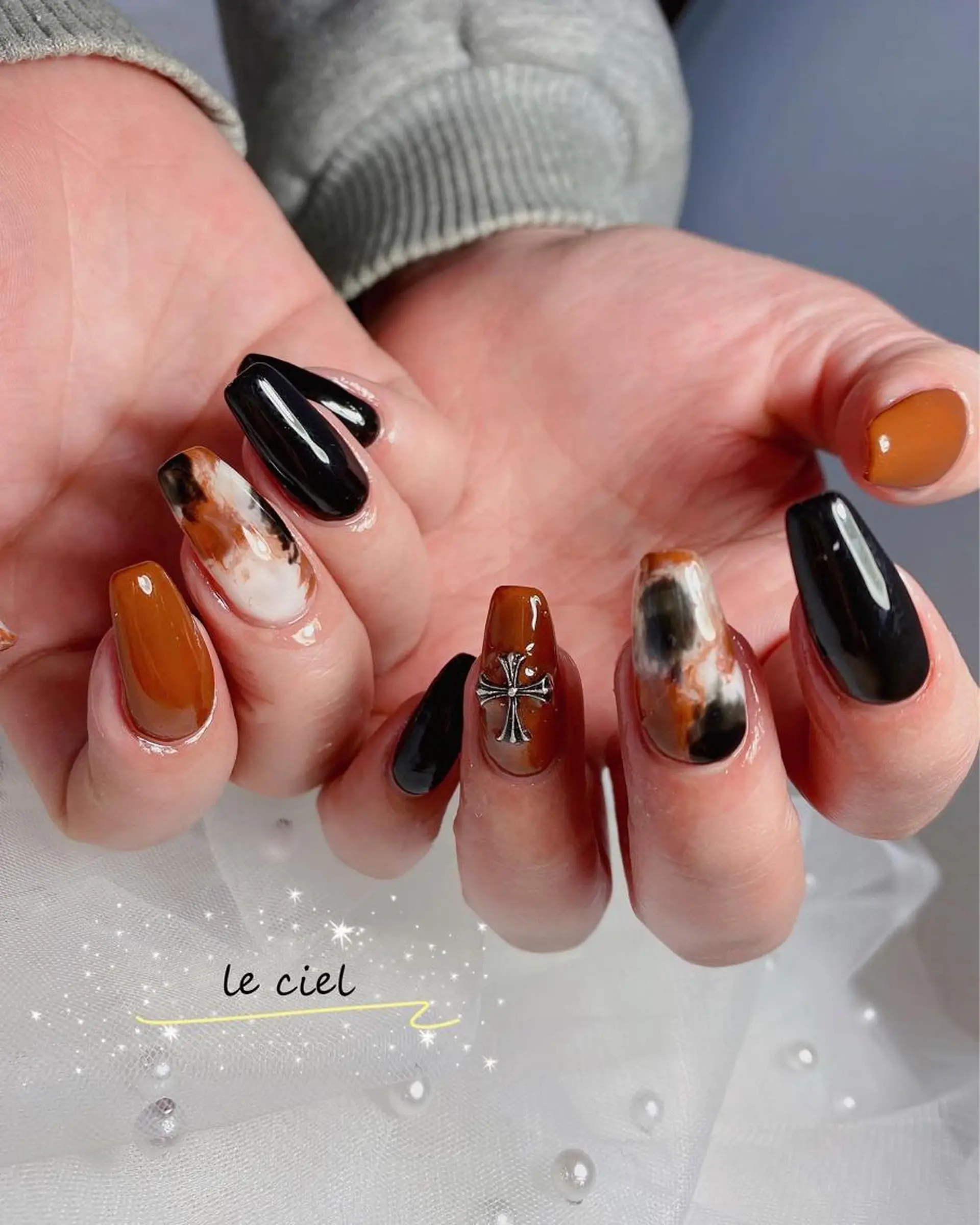 ネイル ジェルネイル 大理石ネイル(マーブル) 持ち込み 冬ネイル Naka Rieのネイルデザイン