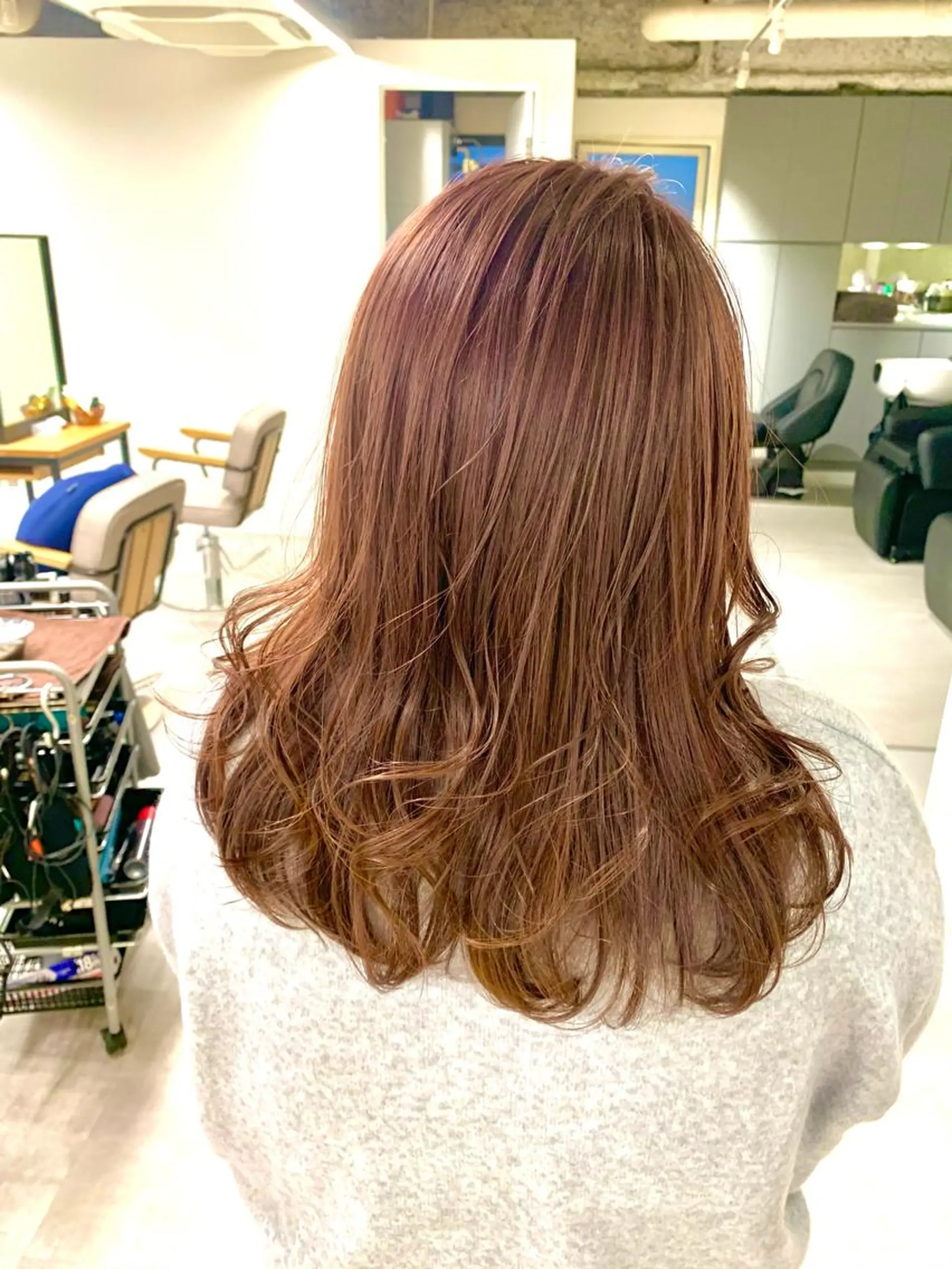 セミロング カラー アッシュ ミルクティーアッシュ ヘアカラー トリートメント ルーチェヘアー 北摂エリアNo.1のヘアスタイル